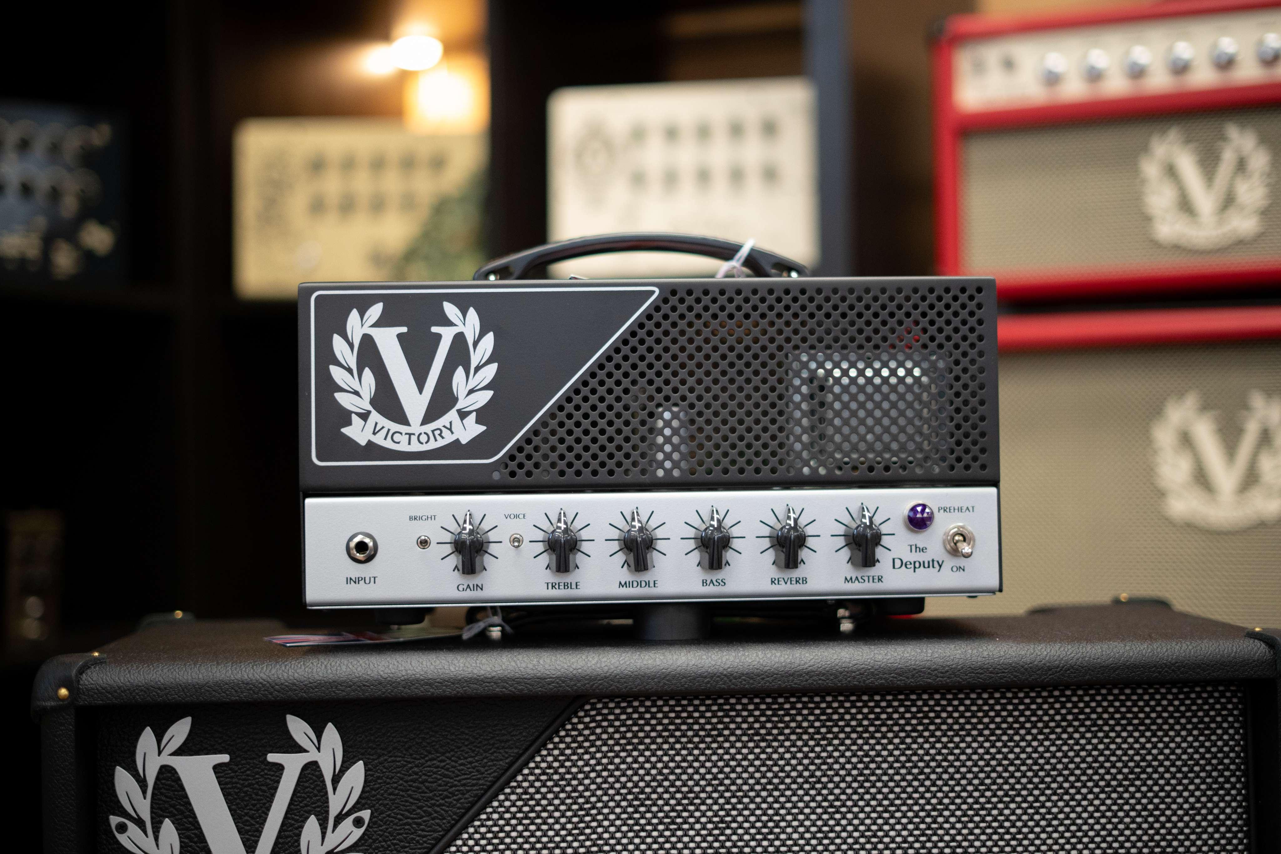 Victory Deputy 25W Compact Valve Amp Head - DSC09740.jpg