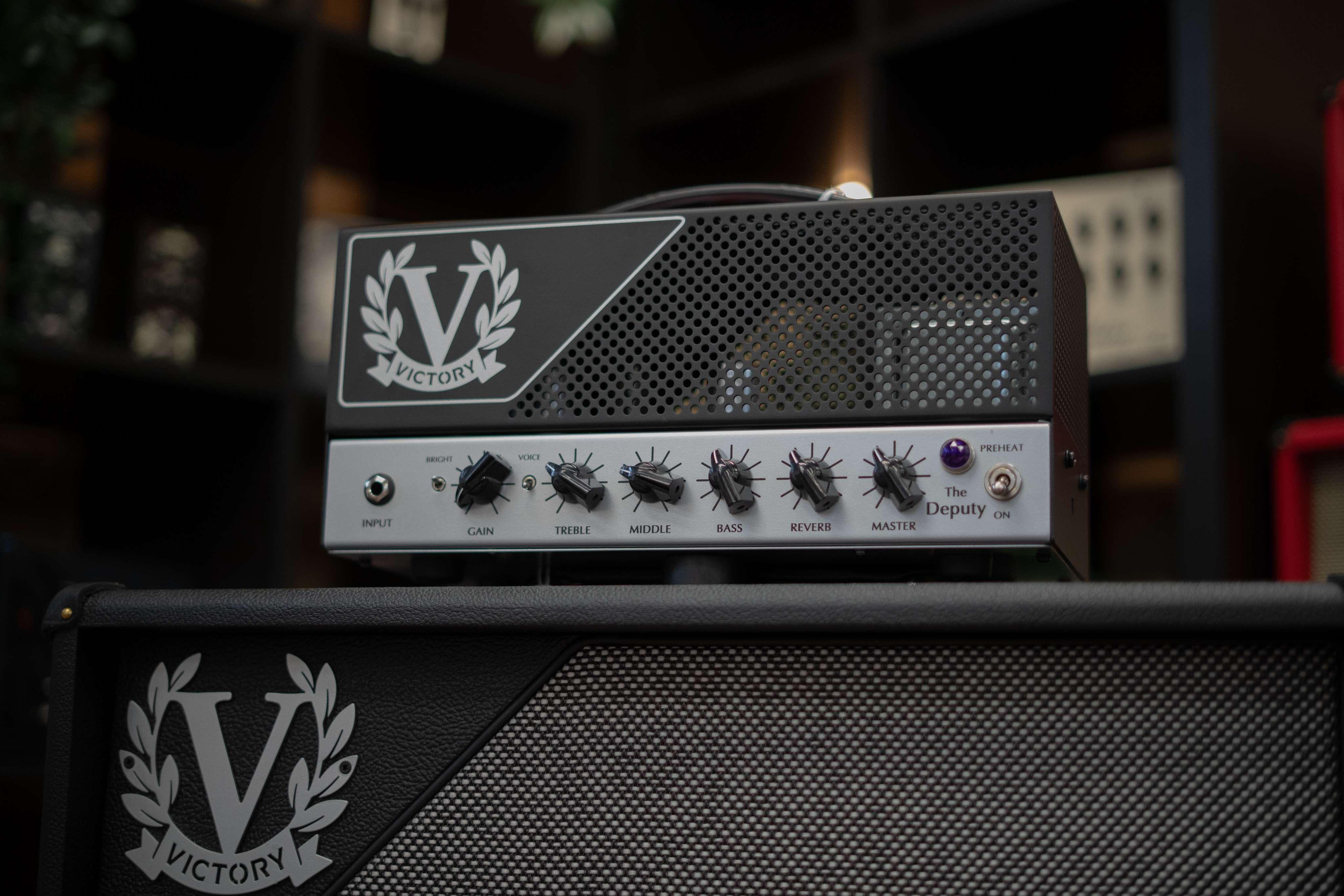 Victory Deputy 25W Compact Valve Amp Head - DSC09708.jpg