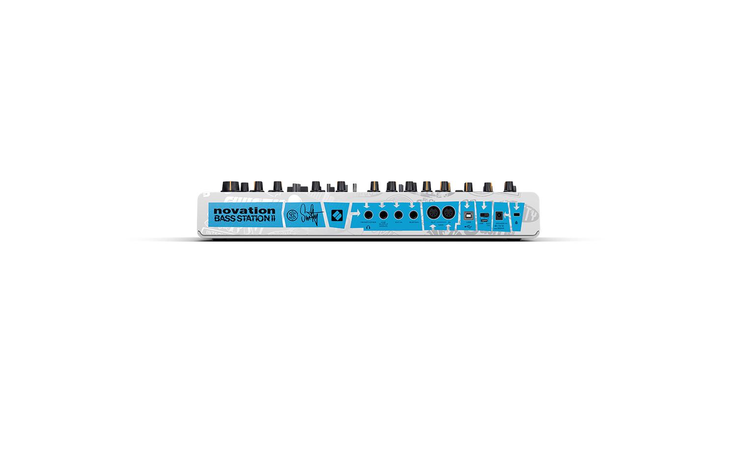 Novation Bass Station II Swifty Limited Edition - SWIFTYBASSSTATIONII (8).jpg