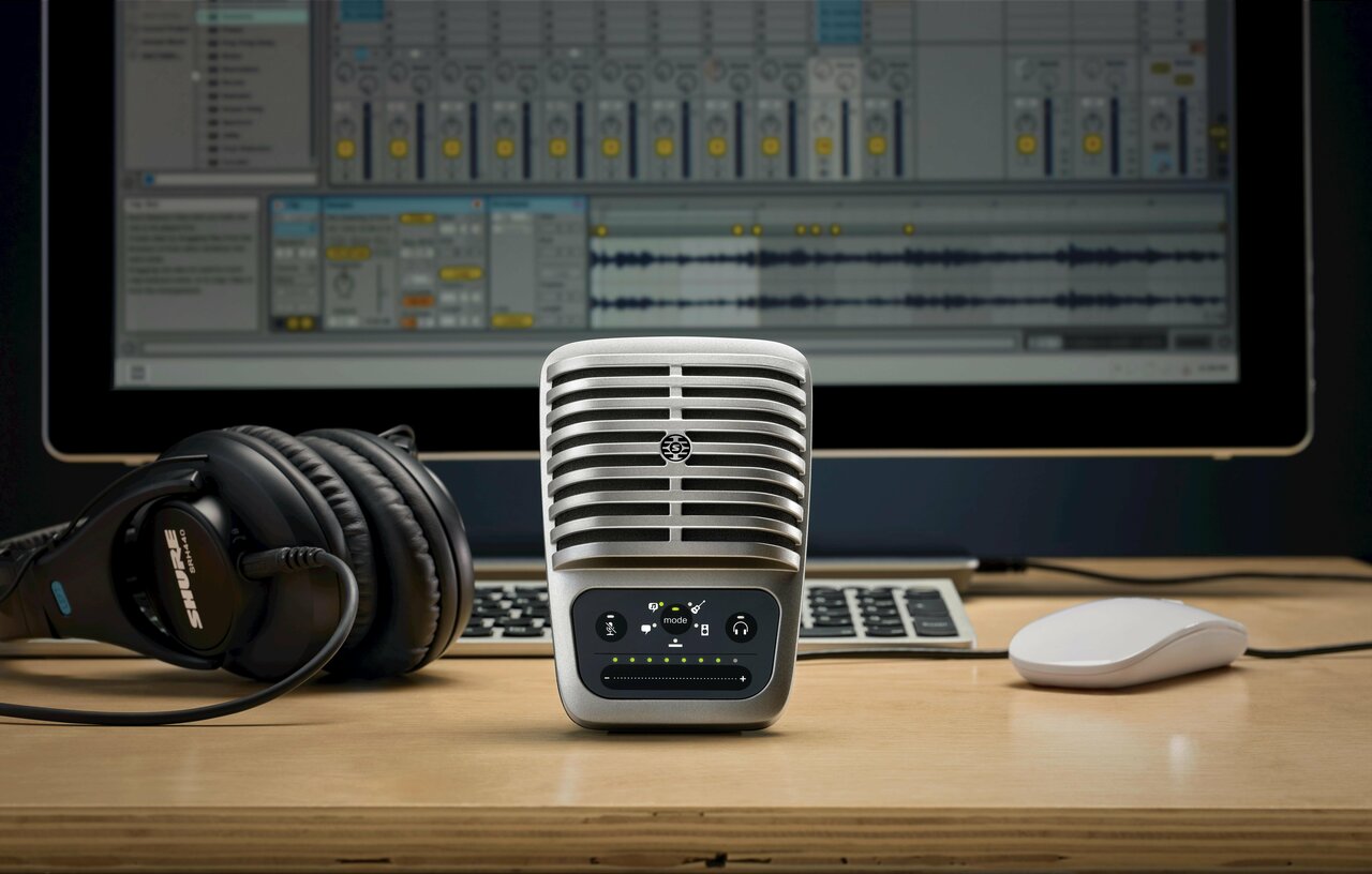Shure Motiv MV51 Digital Large Diaphragm Condenser Mic - 69737-tmp6C72.jpg