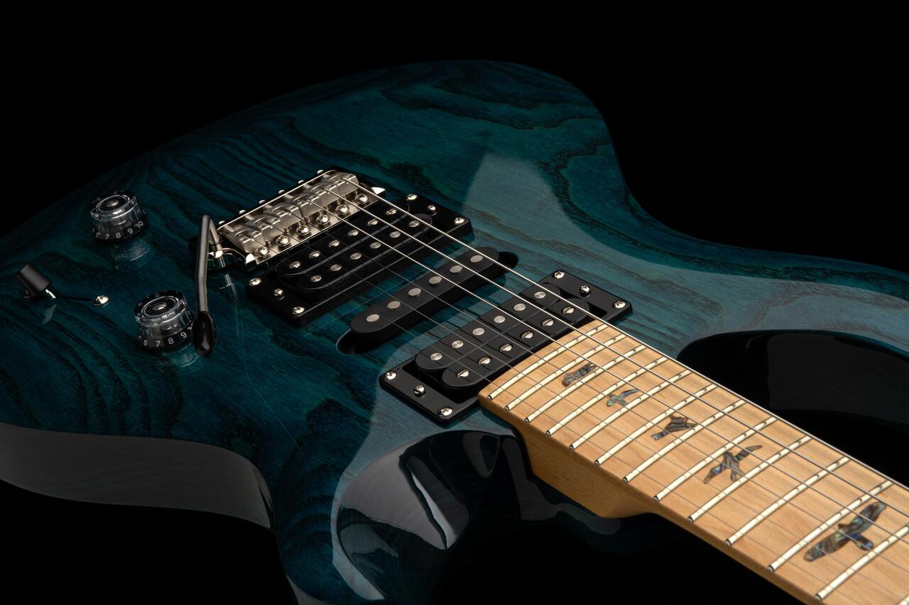 PRS SE Swamp Ash Special Electric Guitar in Iri Blue - SE Swamp Ash Special Iri Blue_b.jpg