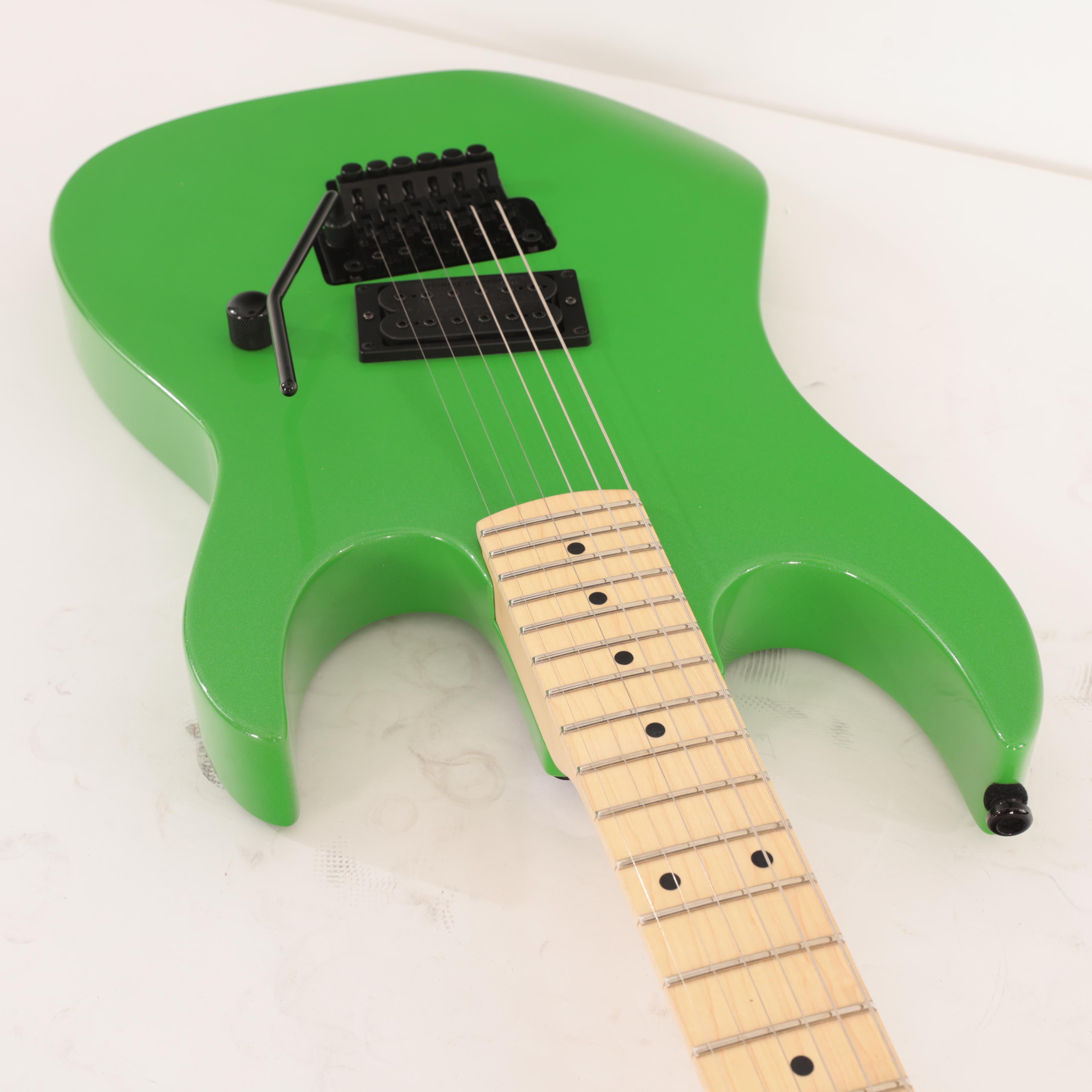 BC Rich Gunslinger Retro II Legacy Floyd Rose Guitar in Green Pearl - GR2FRGP (9).jpg