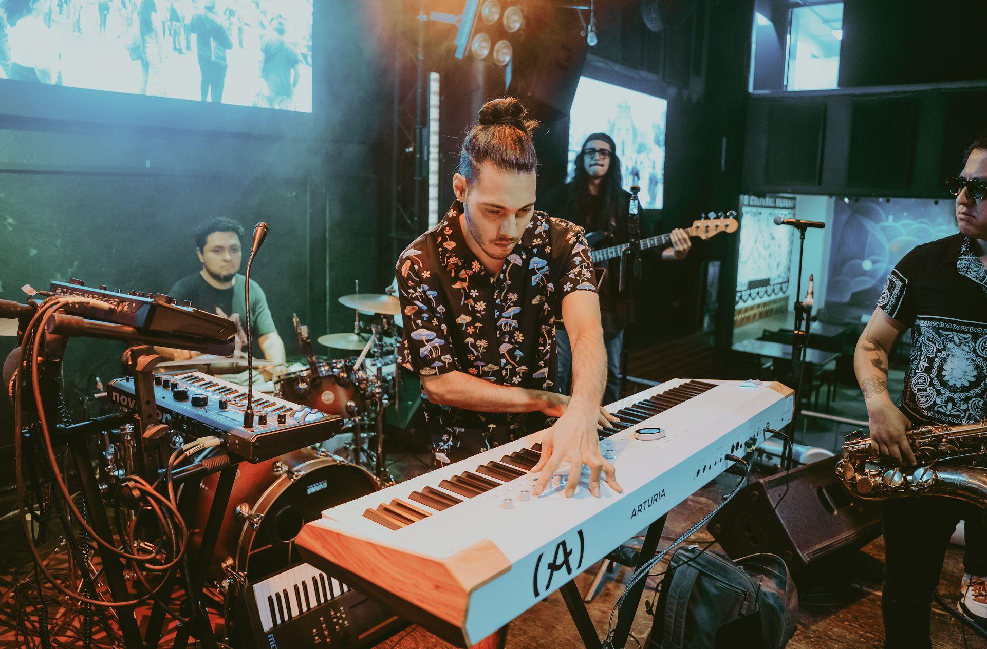 Arturia Astrolab 88 Stage Keyboard - 230711 (7).jpg