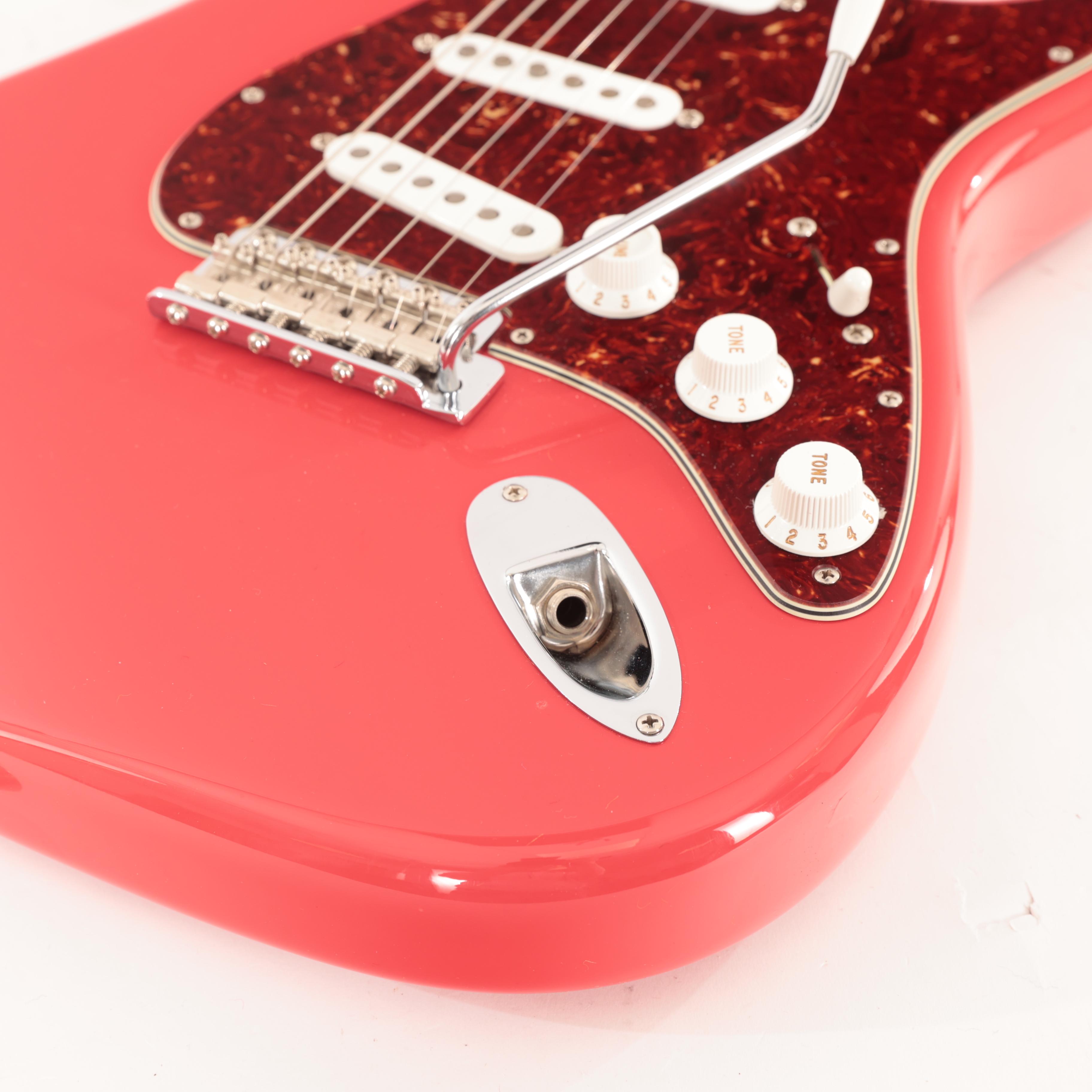 Second Hand Fender Custom Shop NOS 1960 Stratocaster 202 - SH-235-2202 (12).jpg