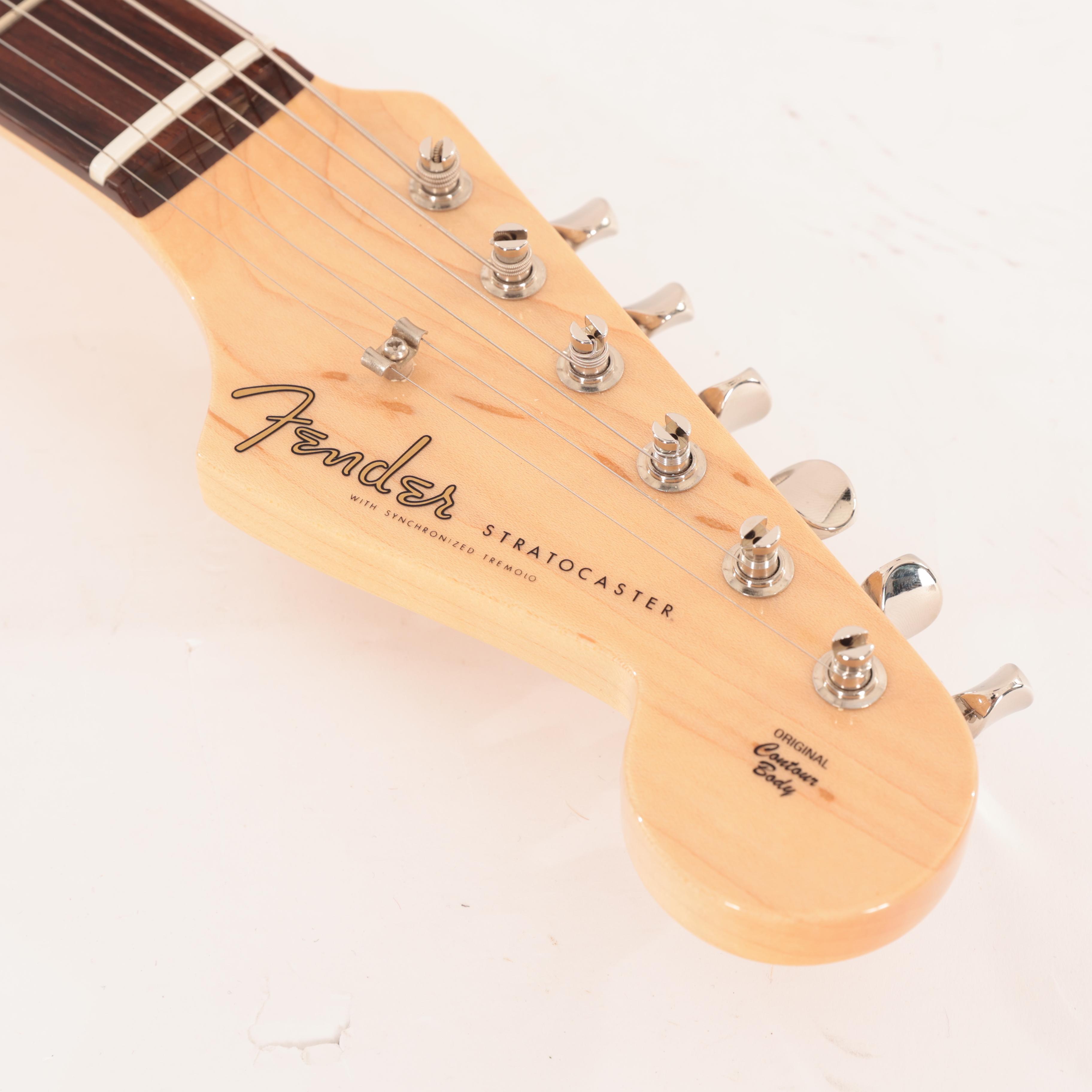 Second Hand Fender Custom Shop NOS 1960 Stratocaster 202 - SH-235-2202 (6).jpg