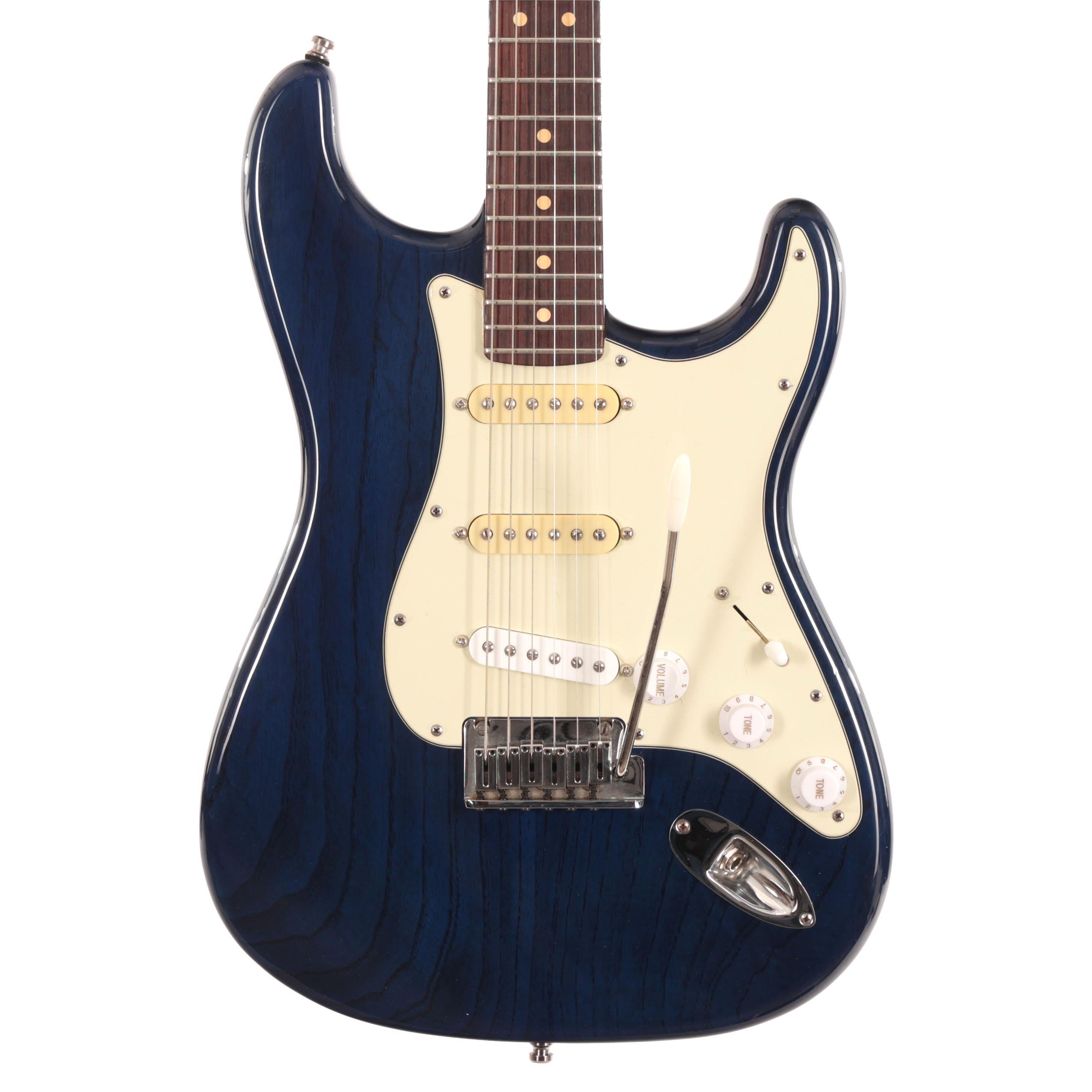 Second Hand Fender Custom Shop Stratocaster in Trans Blue, Rosewood Fretboard 037 - SH-139-0037 (2).jpg