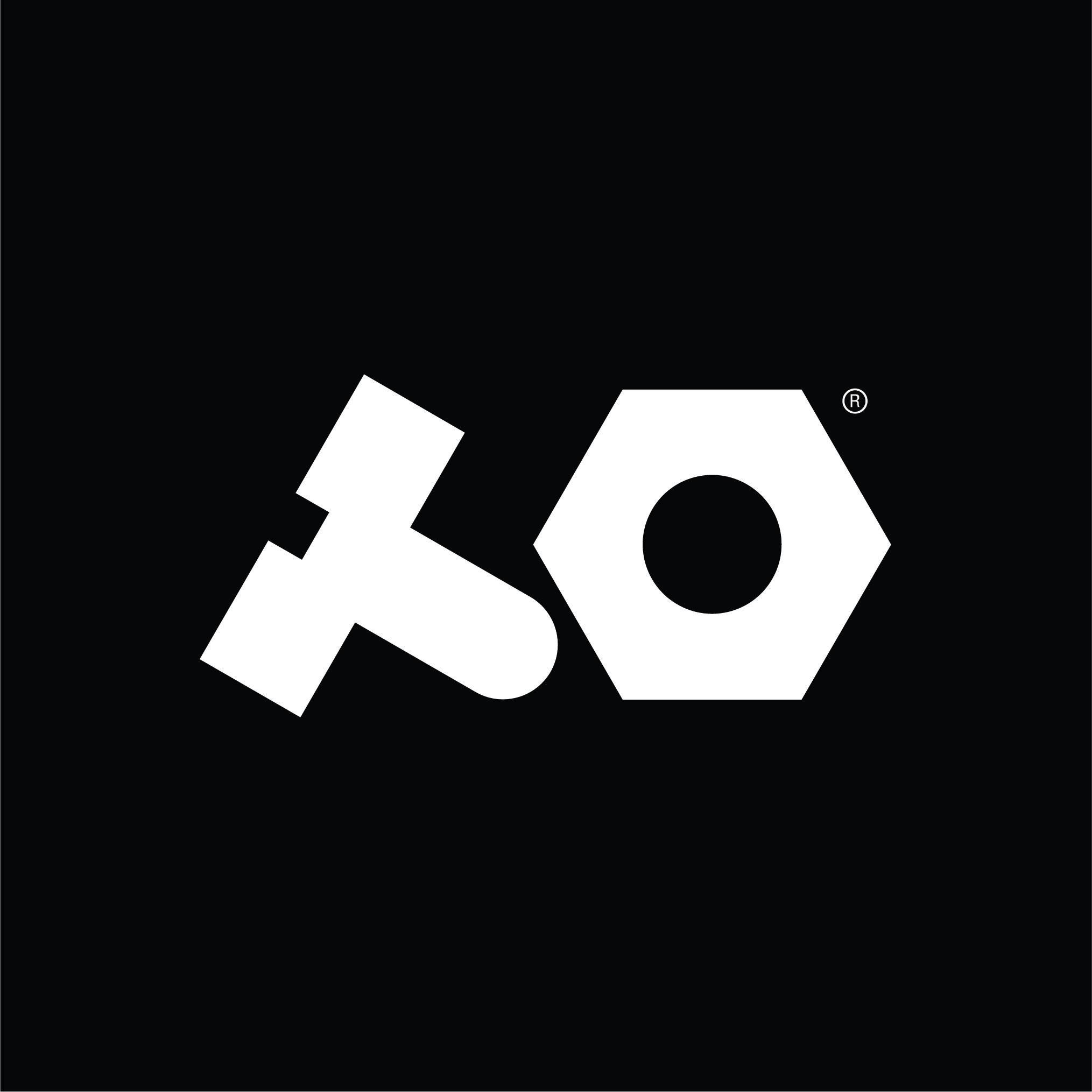 Teenage Engineering Field Bottle BLACK - te nut and bolt 1x1.jpg