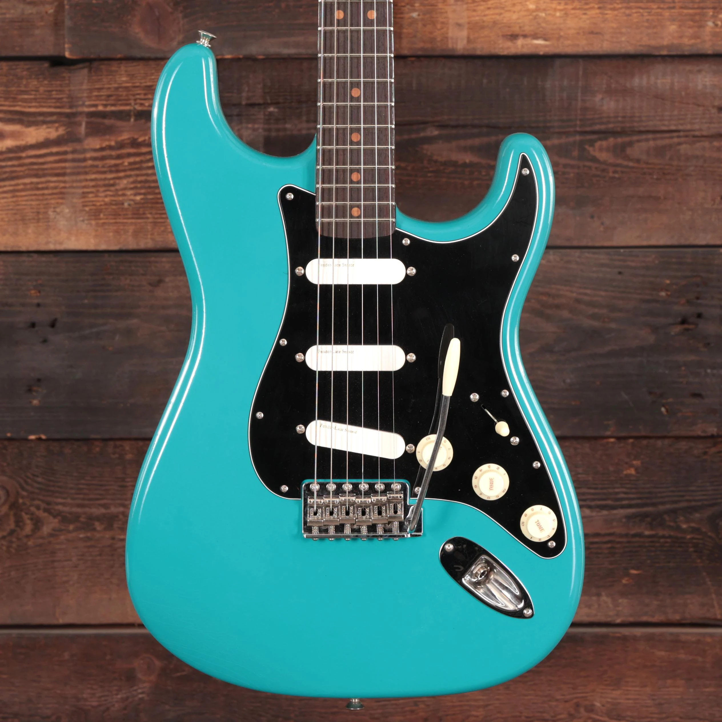 Fender Custom Shop '65 Stratocaster Closet Classic in Taos Turquoise - 9237002877 (3).JPG