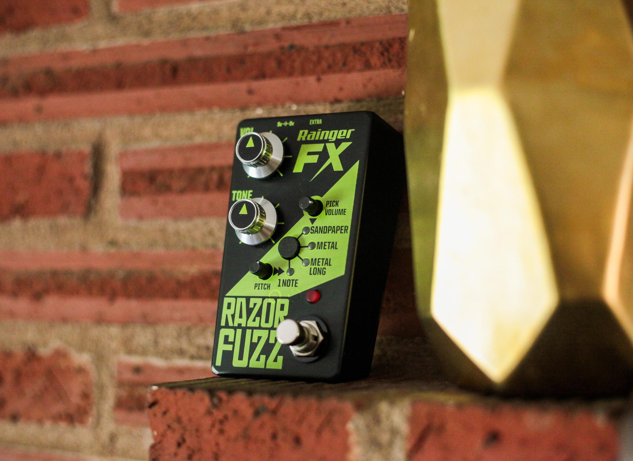 Rainger FX Razor Fuzz Pedal - IMG_7661.jpg