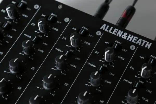 Allen & Heath XONE PX5 6-Channel Analogue DJ Mixer - XONEPX5_7.jpg