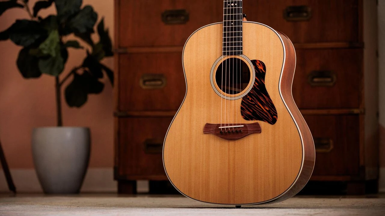 Taylor Gold Label 517e Electro Acoustic in Natural - Taylor-Gold-Label-517e-1202125087-gallery-17-2025_compressed.jpg