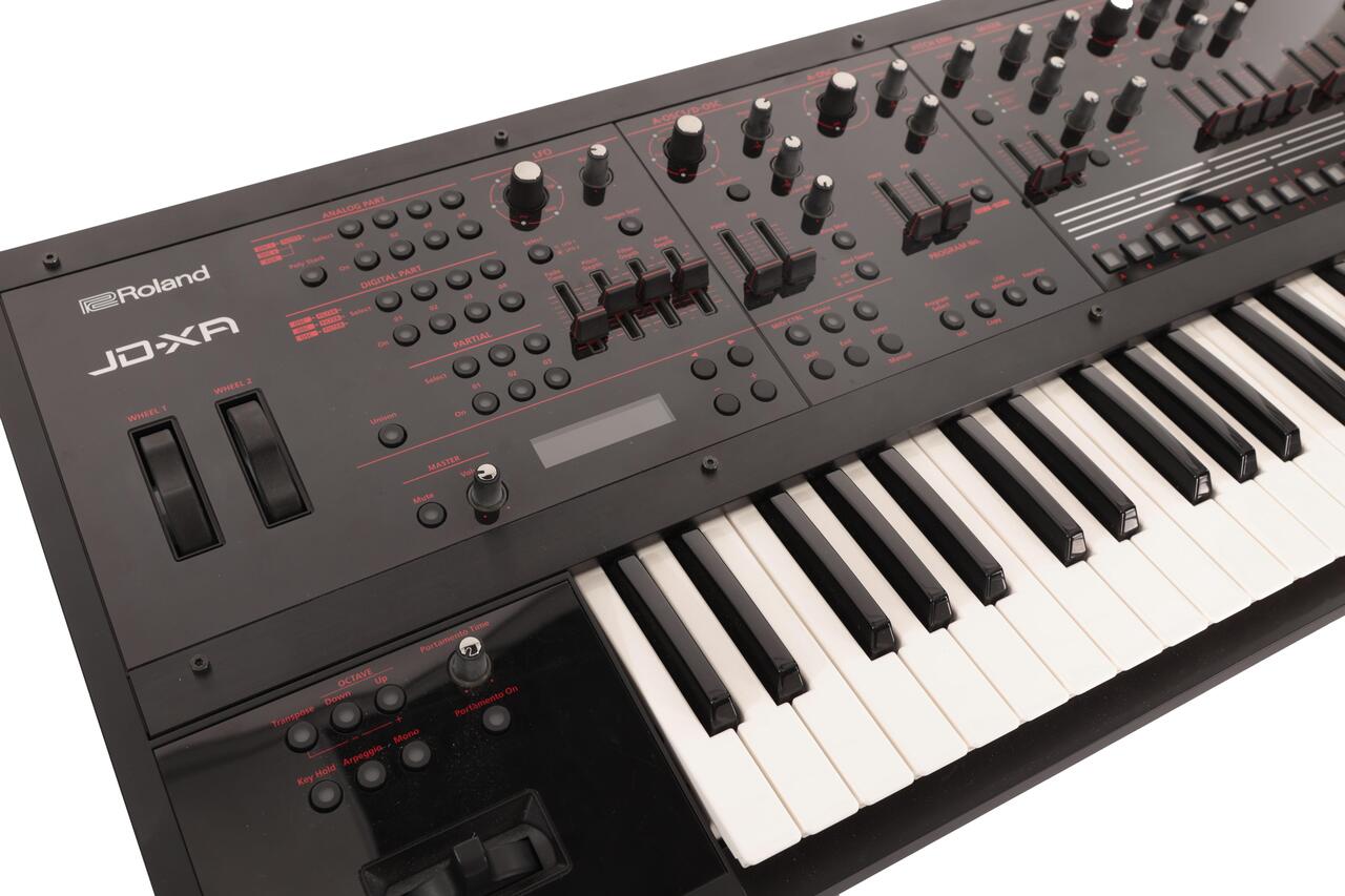 B Stock : Roland JD-XA Analog/Digital Crossover Synthesizer 001 - B-LOANJDXA-0001 (8).jpg