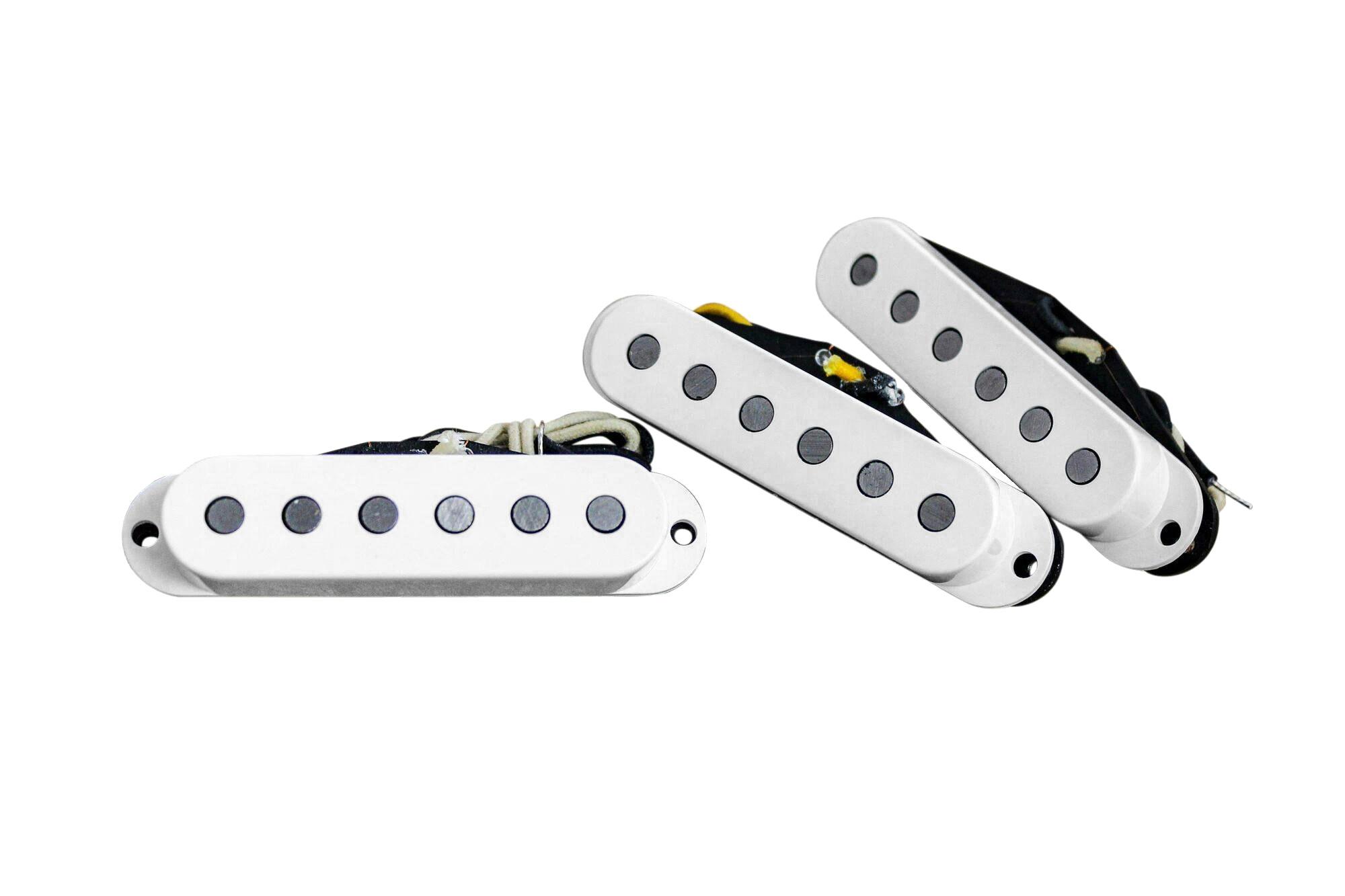 Monty's Guitars The Space Time Continuum Stratocaster Set in White - white.jpg