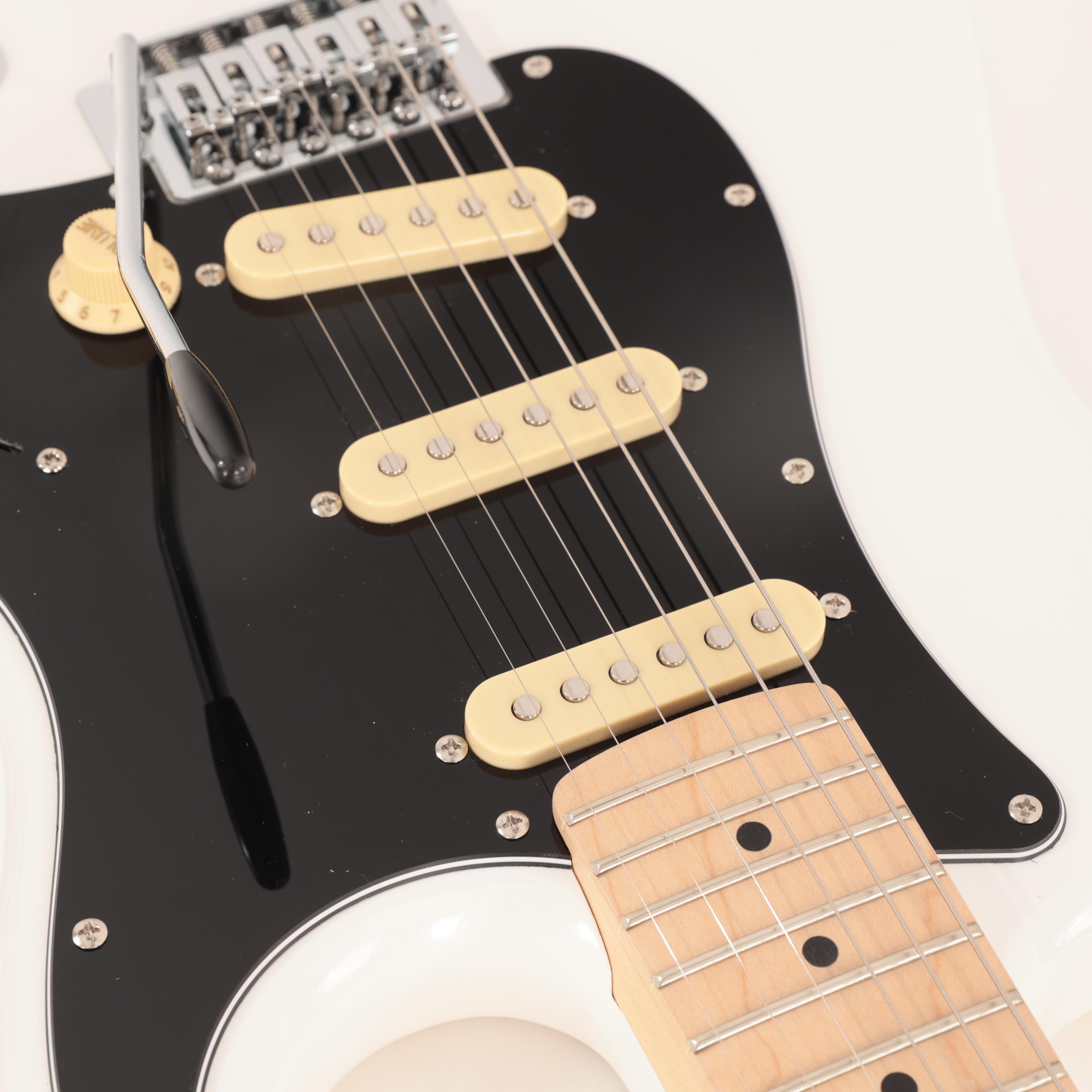 Eastcoast ST1 Electric Guitar In Pearl White With Maple Fretboard - EC-ST1-PLW (9).jpg