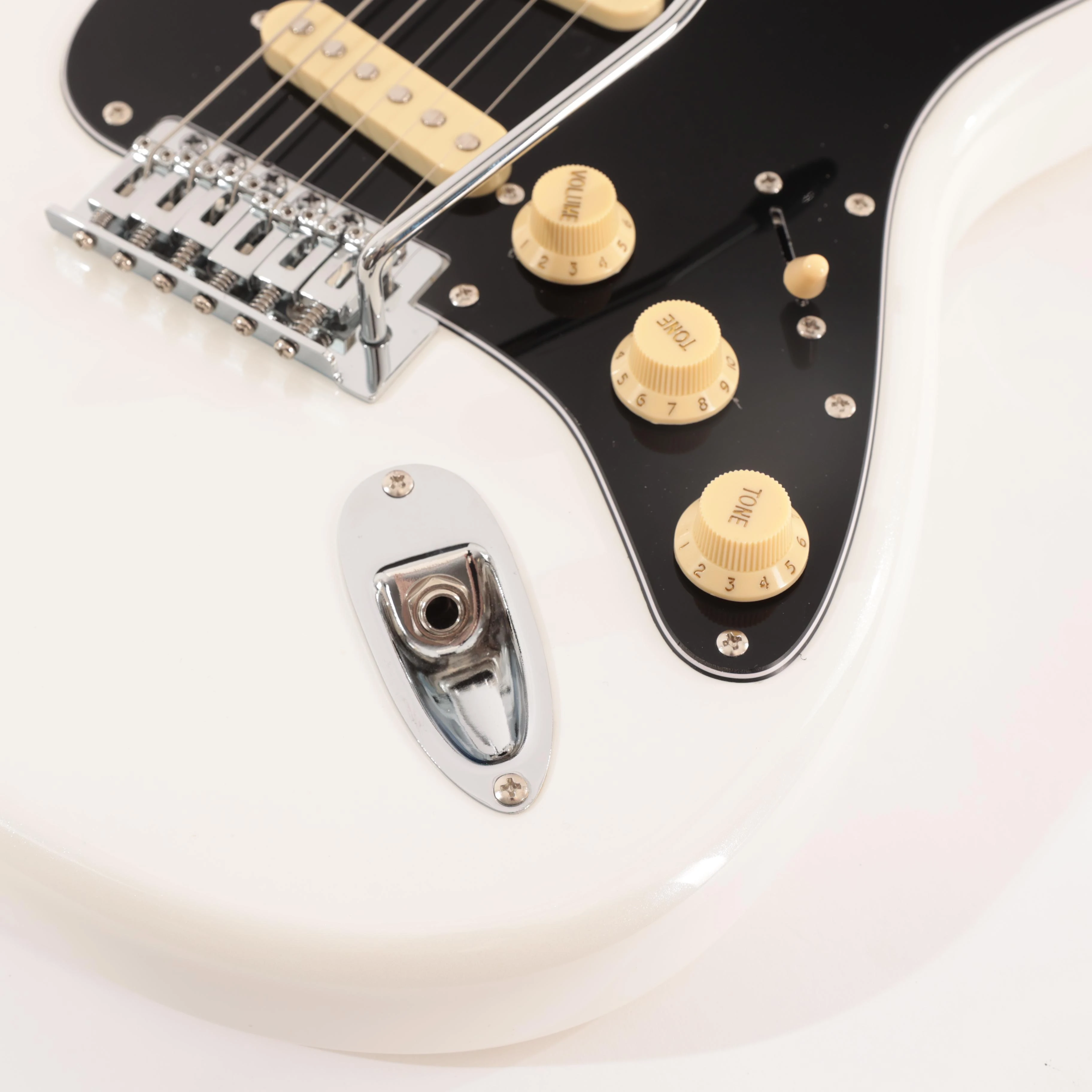 Eastcoast ST1 Electric Guitar In Pearl White With Maple Fretboard - EC-ST1-PLW (7).jpg