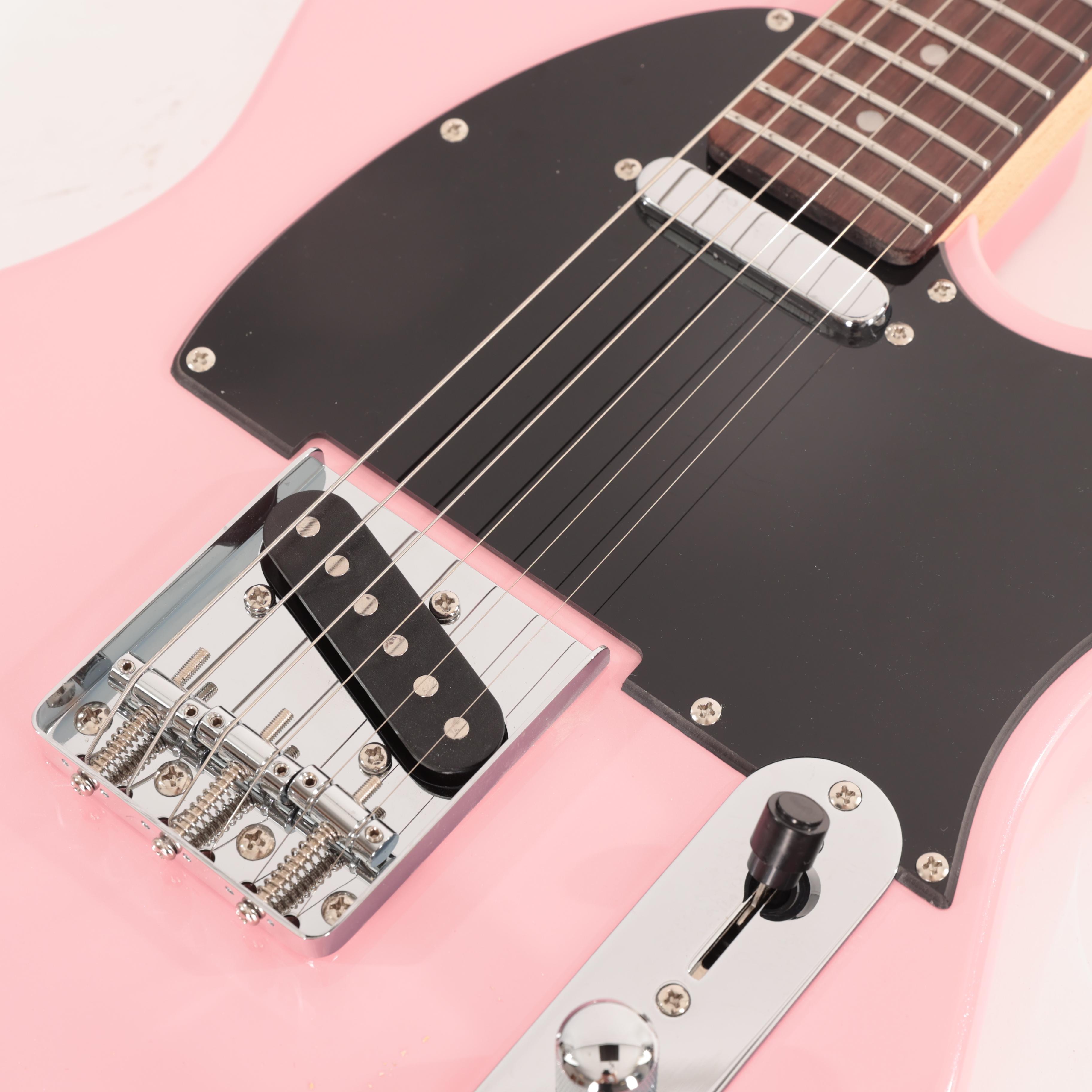 Eastcoast T1 Electric Guitar In Bubblegum Metallic With Rosewood Fretboard - EC-T1-BGM (15).jpg