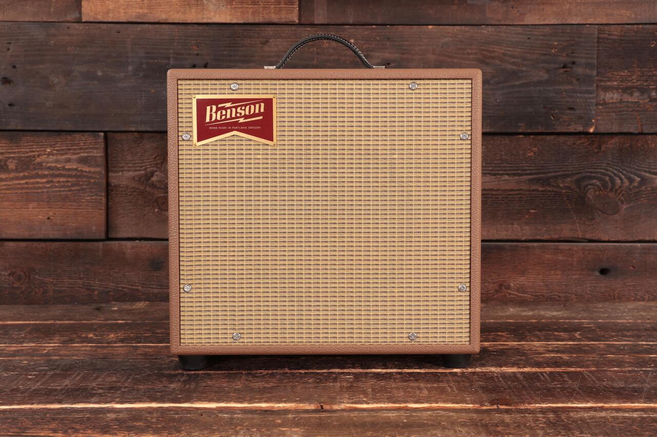 Benson Vinny Reverb 5W 1X10 Valve Amp Combo in Brown with Wheat Grille - IMGL9010.jpg