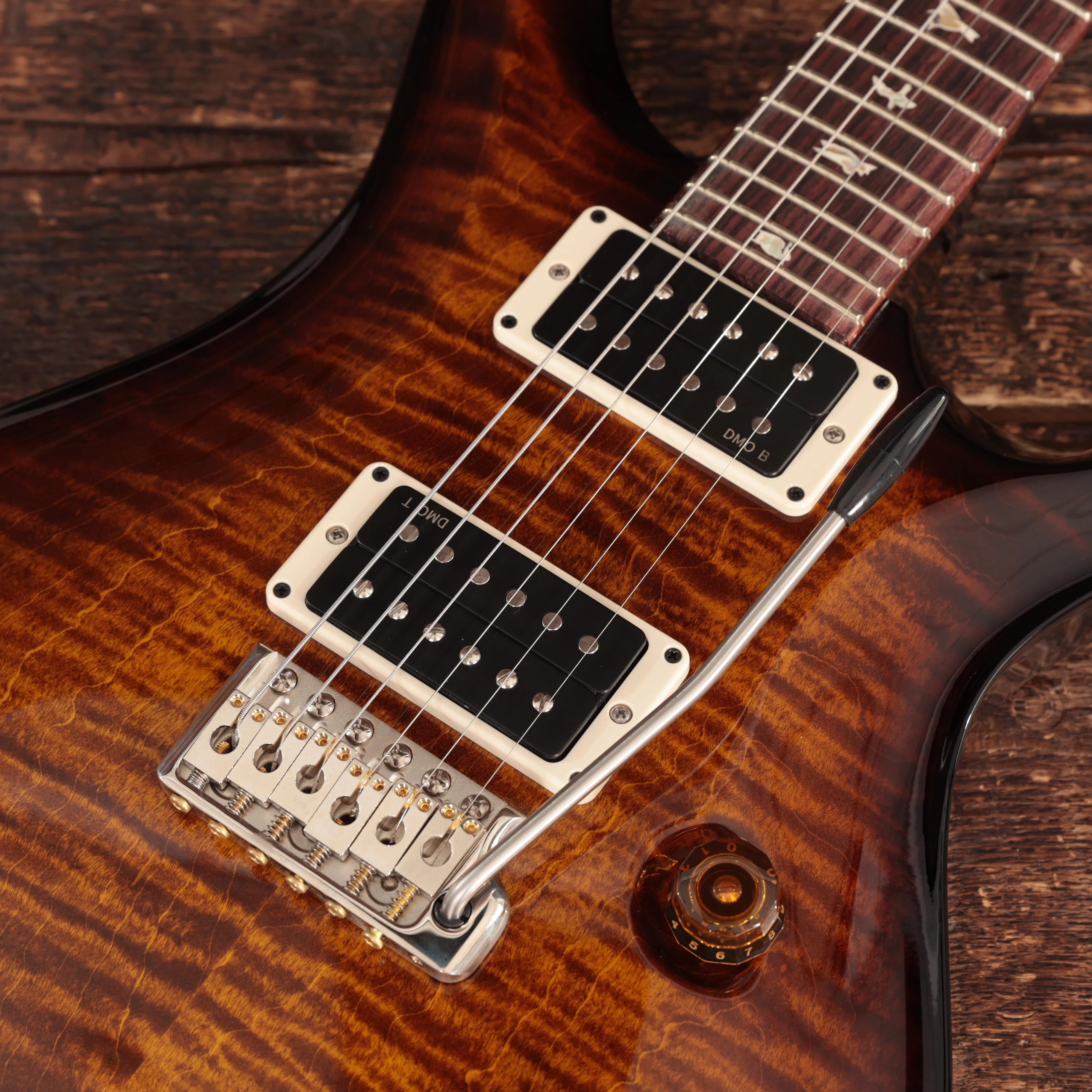 PRS Custom 24 in Black Gold Wraparound Burst - 0403131 (9).JPG