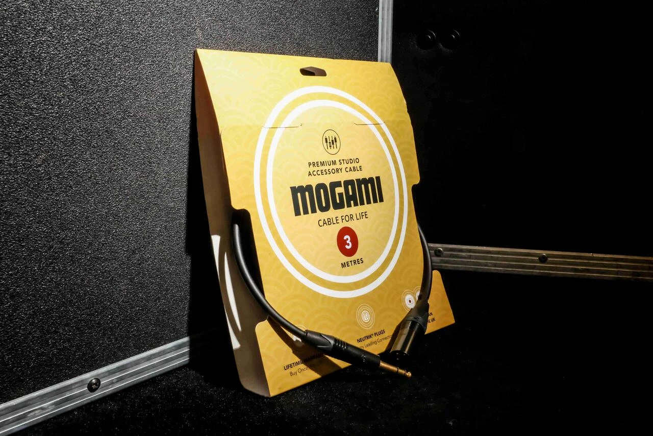 Mogami 2534 Quad Neglex 3m Cable Terminated with Neutrik Black and Gold Male XLR and TRS 1/4″ Jack - J3-25340-XM-3  (2).jpg