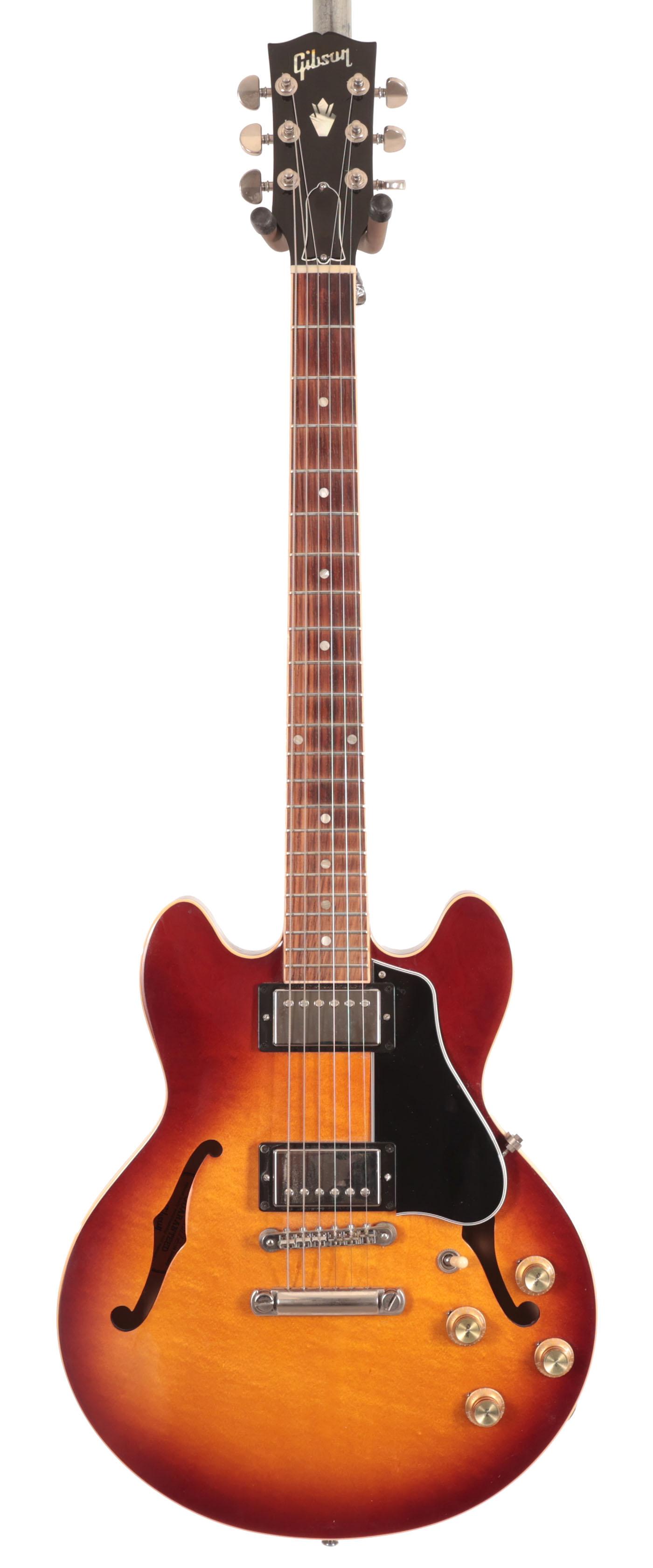 Second hand Gibson ES-339 in Sunburst 963 - SH-114-1963 (3).jpg