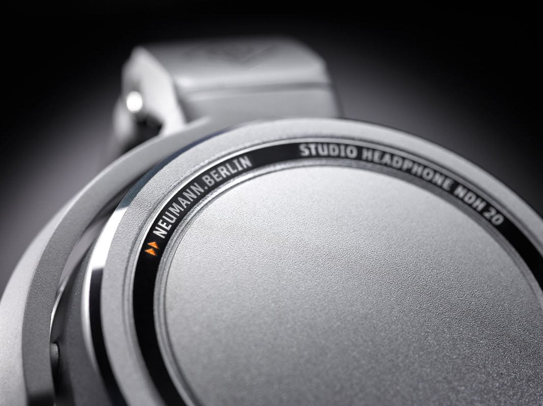 Neumann NDH 20 closed back studio headphones - 518616-1655739764892.jpg