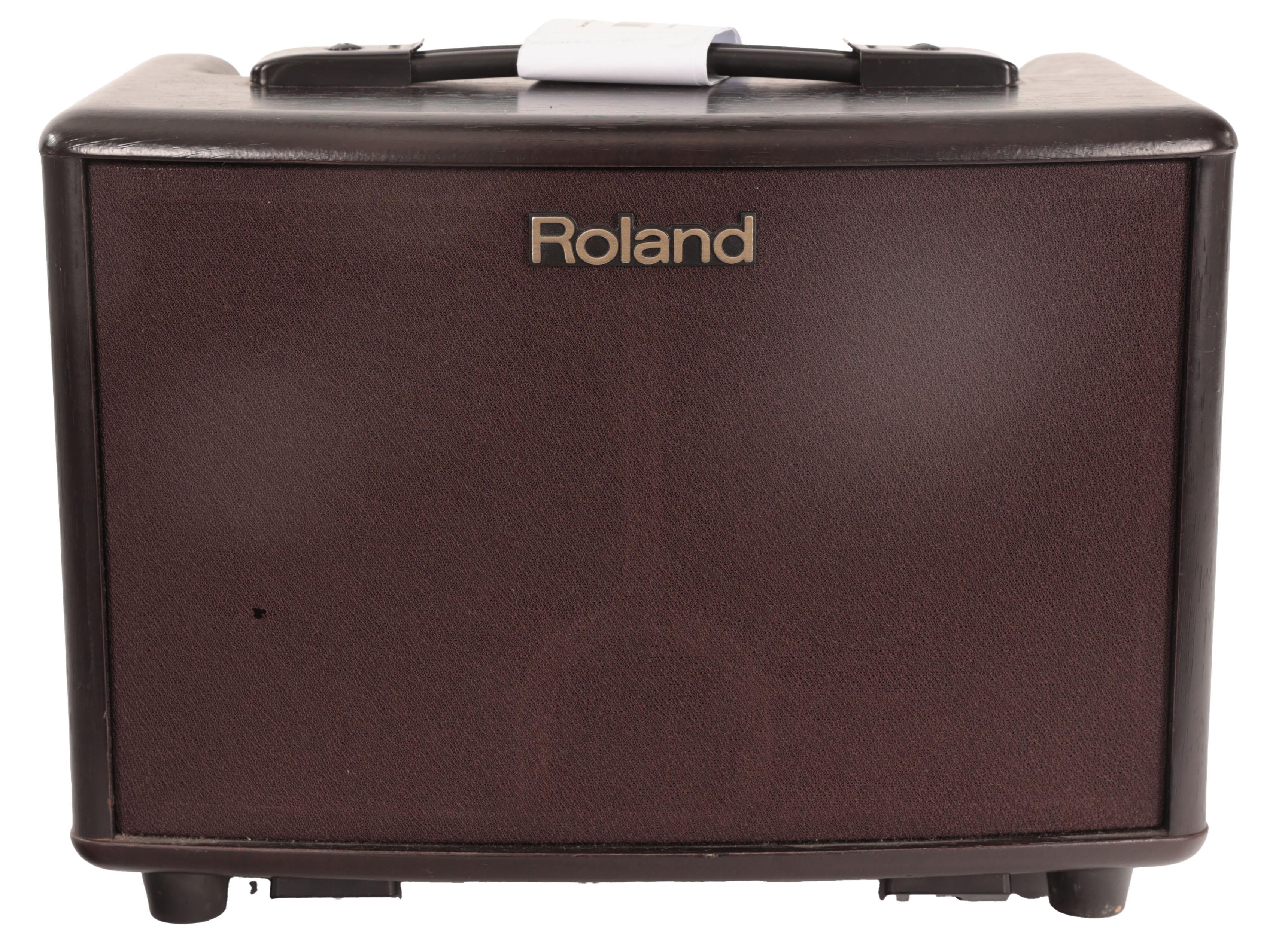 Second Hand Roland AC-33 Battery Powered Acoustic Amp 143 - SH-241-5143 (2).jpg
