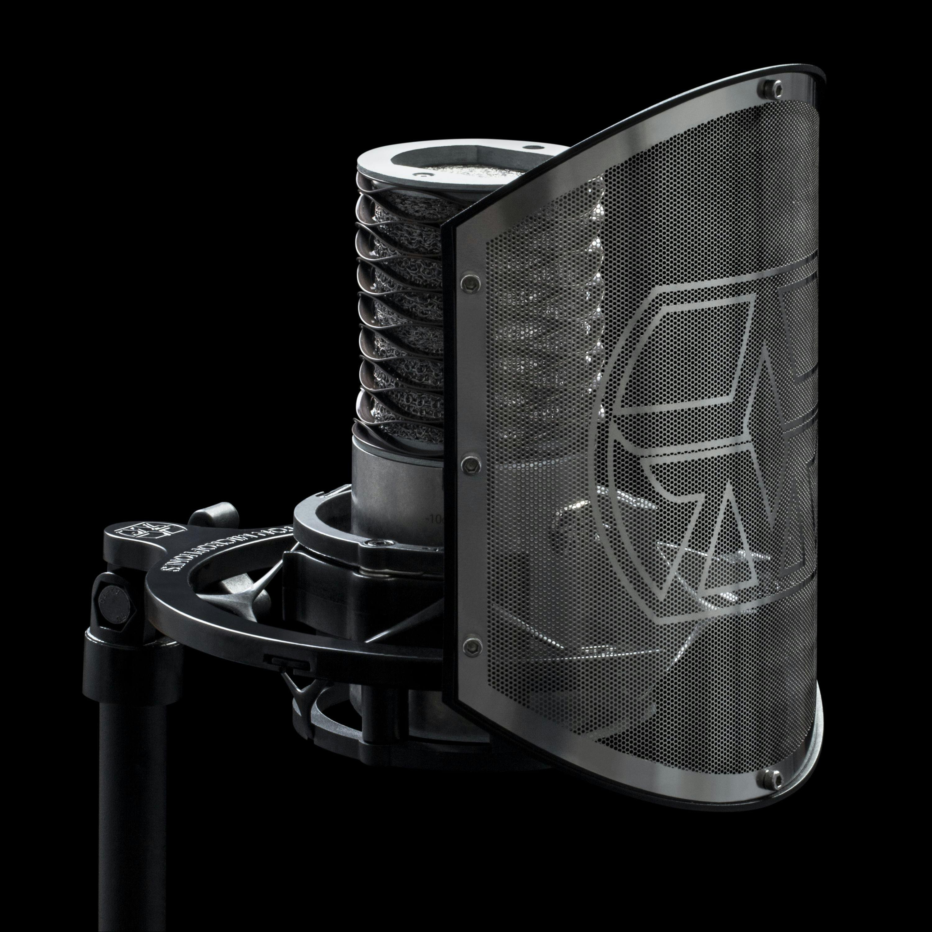 Aston SwiftShield - Premium Universal Shock Mount and Pop Filter Set - 260451-Aston%20SwiftShield%20and%20Origin%20angled%20black.jpg