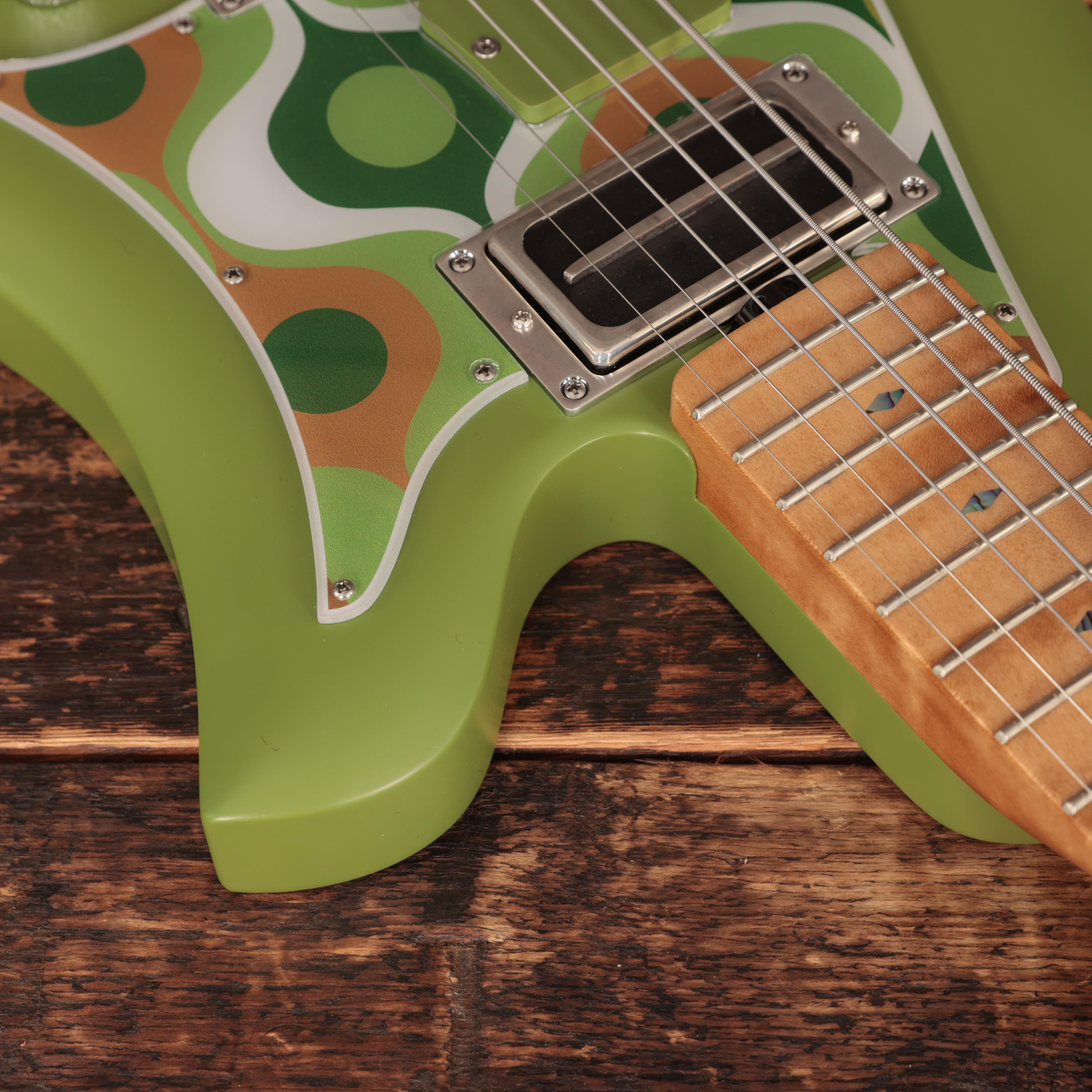 Bacci Guitars Leonardo Dual Output CC Baritone Guitar in Parato Hypno  - B125I60103 (12).jpg