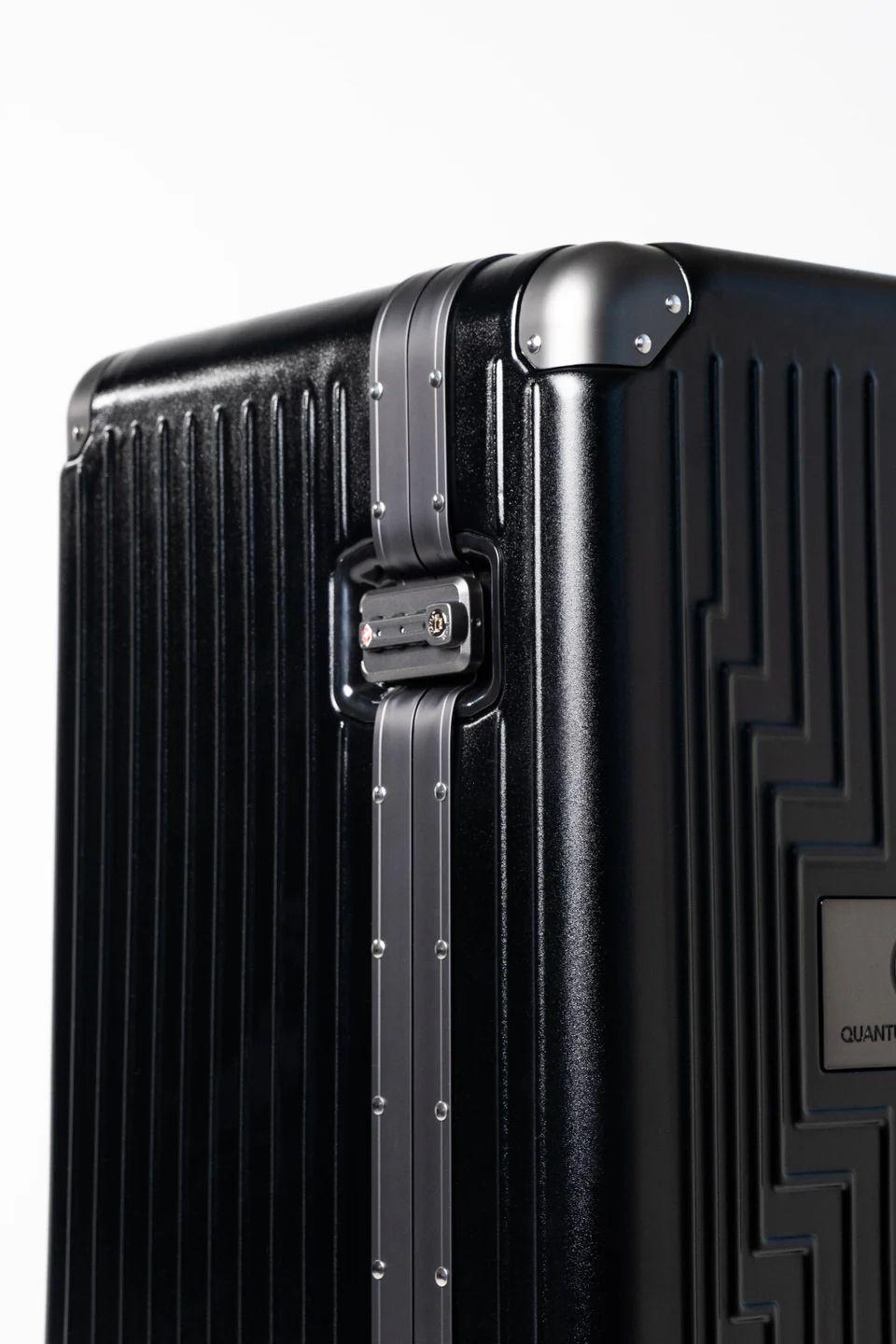 Quantum GTX Triple Guitar Vault Case - Andertons Music Co
