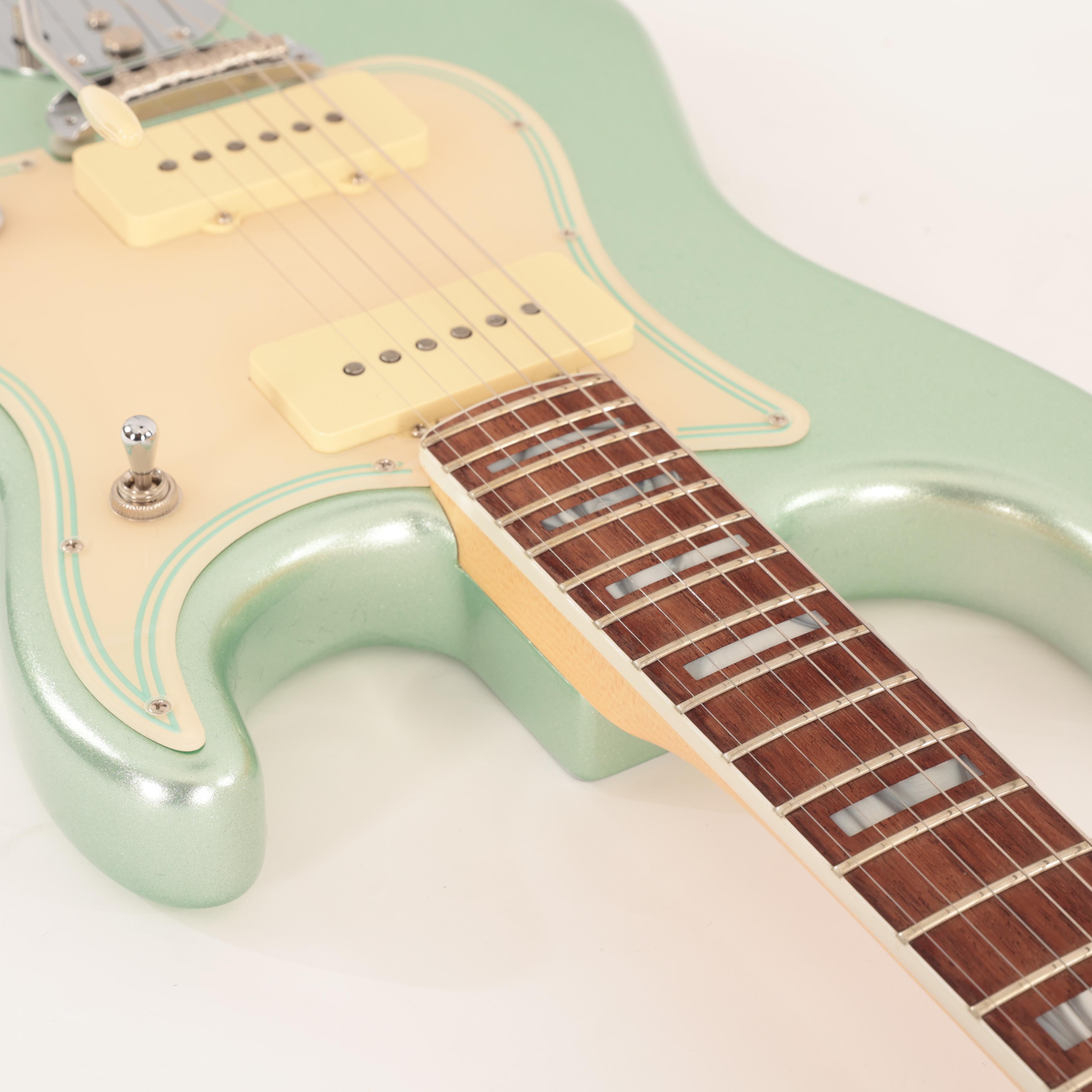 Second Hand Fender Parallel Universe Jazz Strat Surf Green 000 - SH-114-2000 (10).jpg