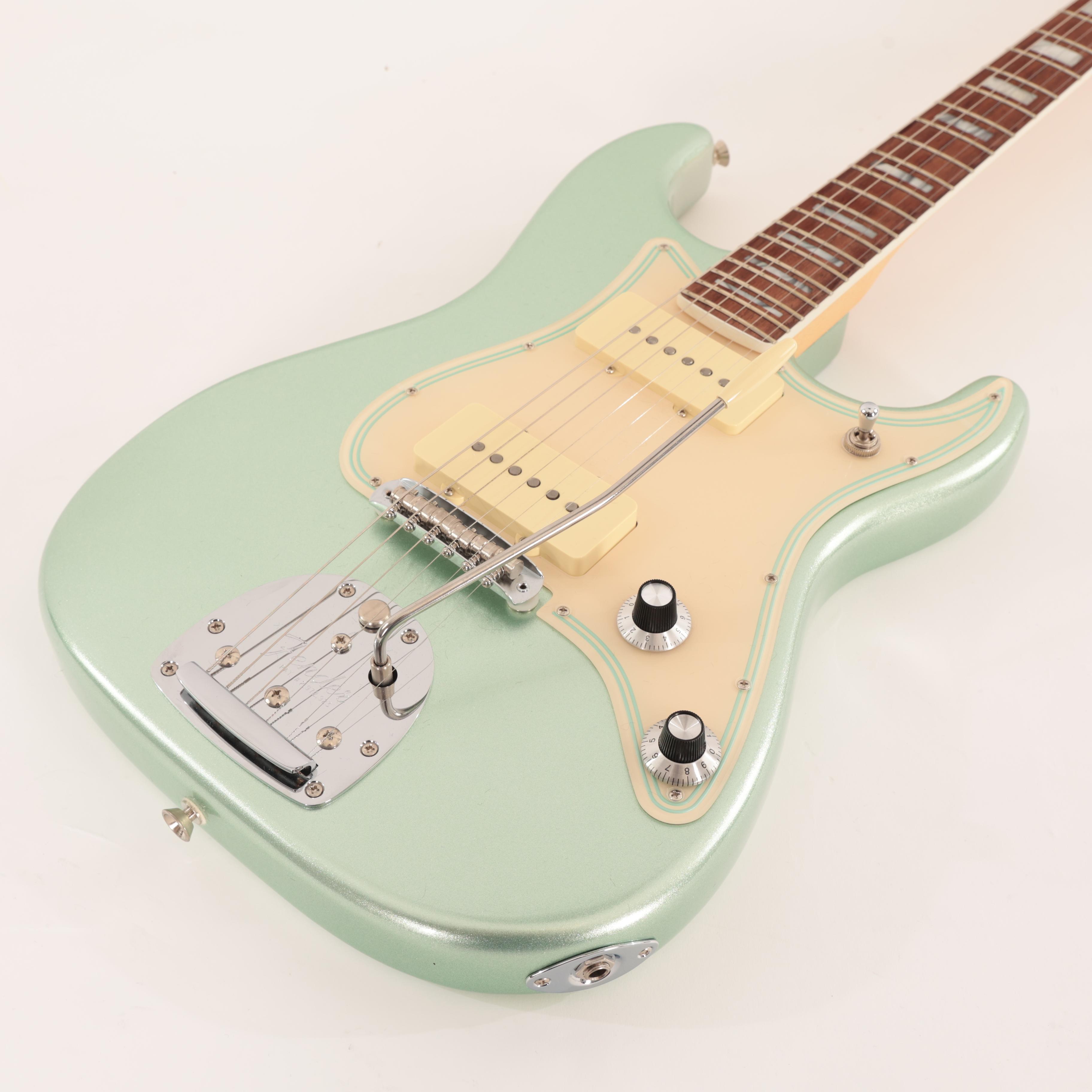 Second Hand Fender Parallel Universe Jazz Strat Surf Green 000 - SH-114-2000 (6).jpg