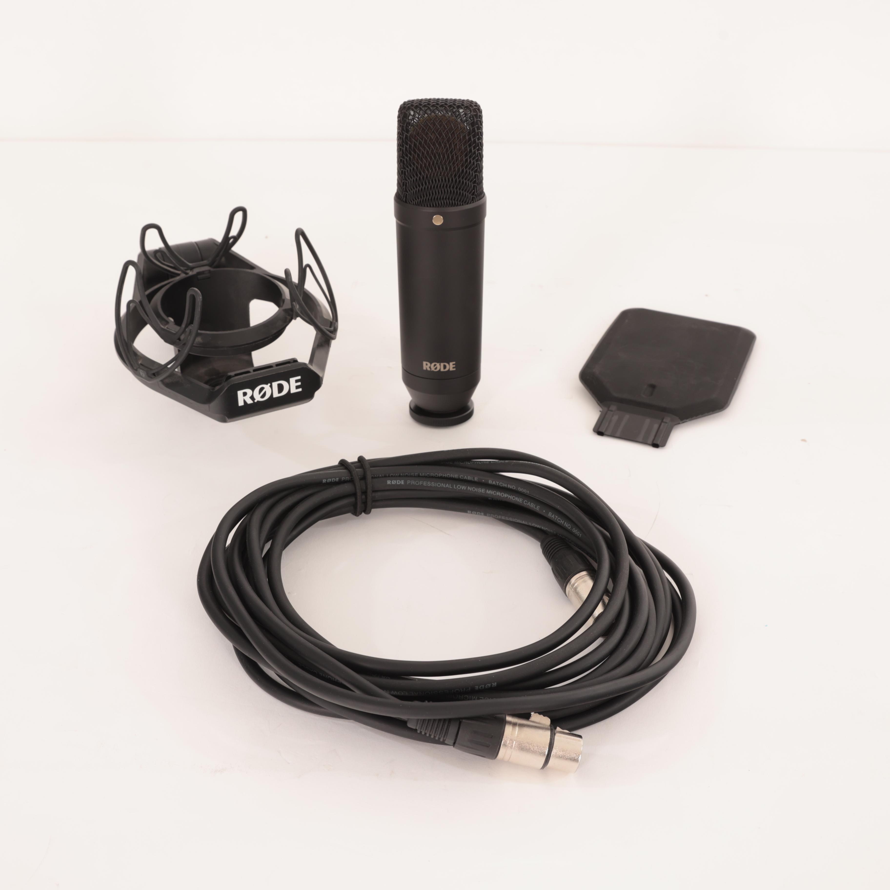 Second Hand Rode NT-1 With Shockmount and Cable 187 - SH-241-5187 (4).jpg