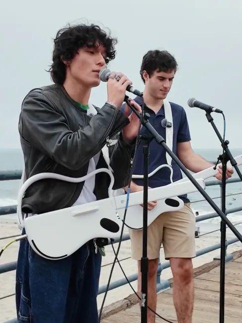 Lava Music Genie Headless Smart Guitar in White - Andertons Music Co