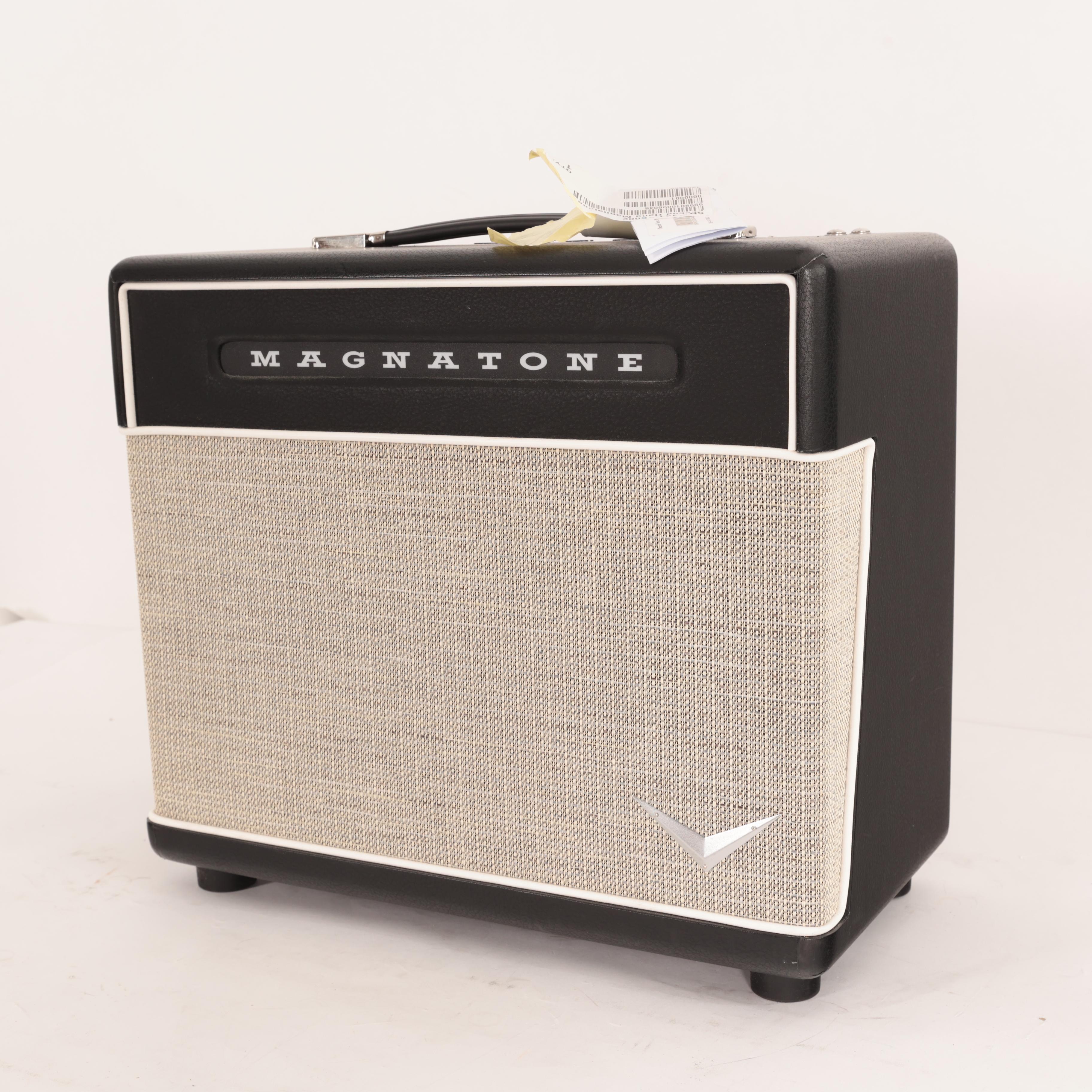 Second Hand Magnatone Baby M80 Valve Amp Combo 002 - SH-141-5002 (4).jpg