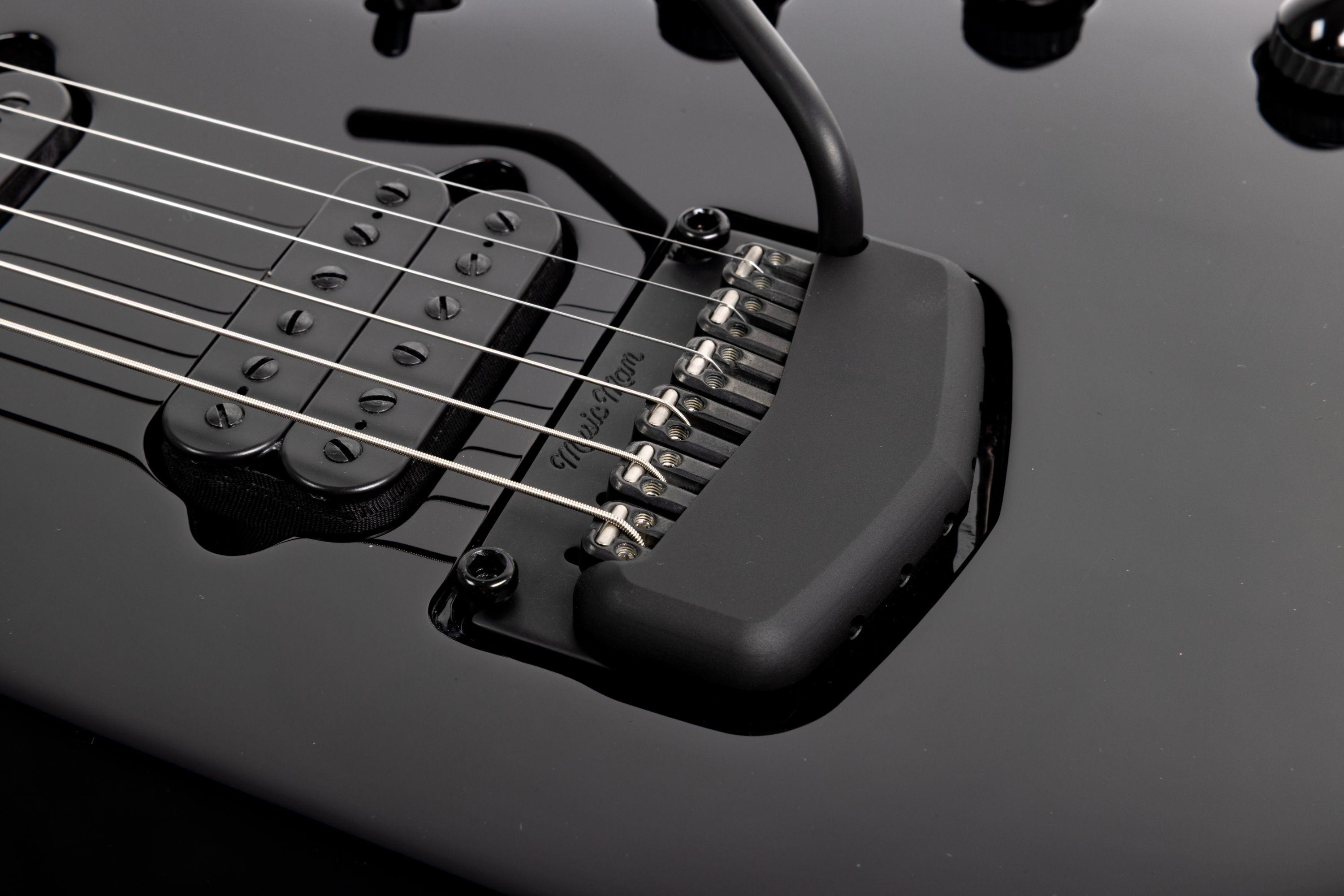 Music Man Majesty 6 Electric Guitar in Dark Side - 611-01-50-00-MB-BM_06_compressed.jpg