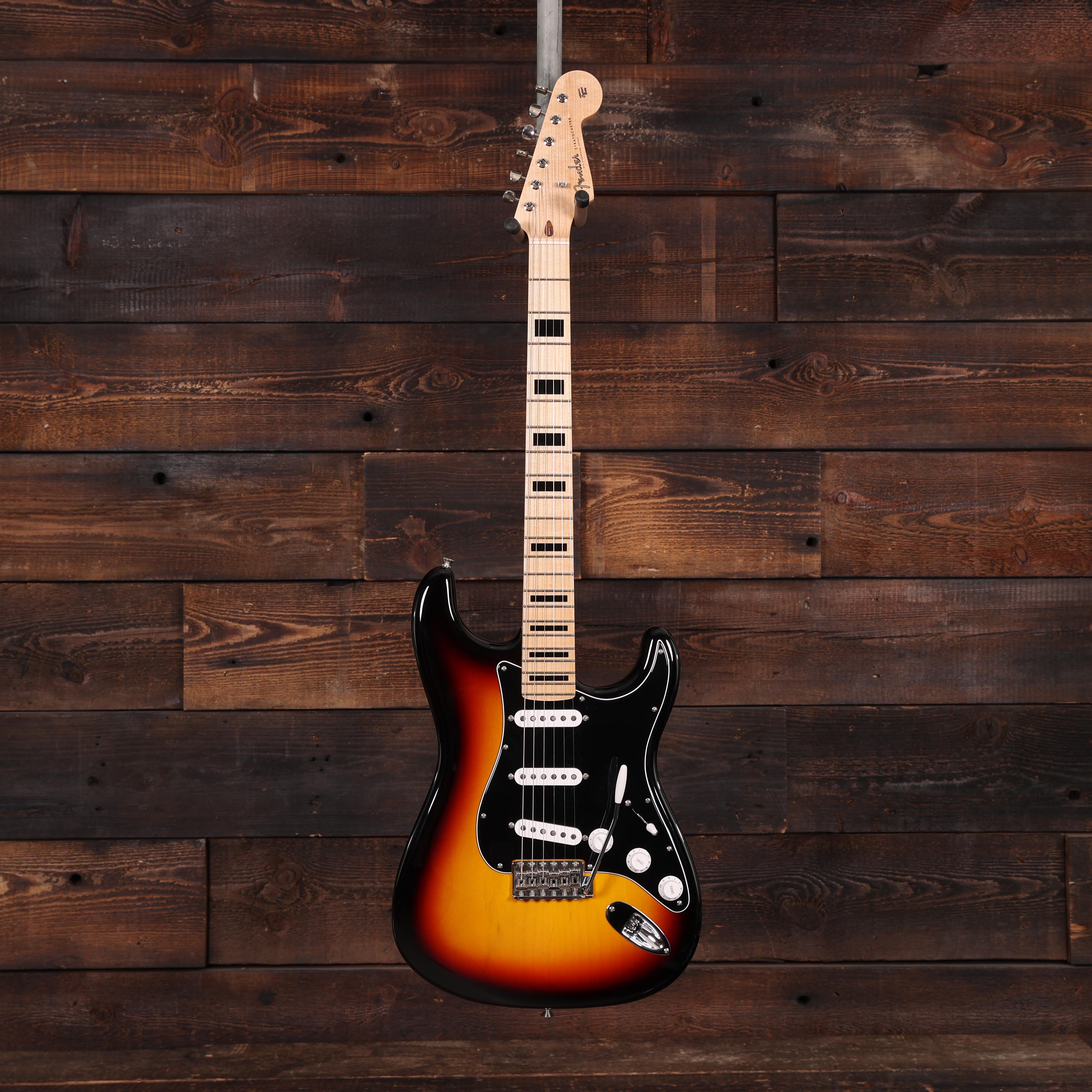 Fender Custom Shop Todd Krause Masterbuilt Modern '60s Stratocaster NOS in 3-Colour Sunburst - 9216050930 (4).jpg