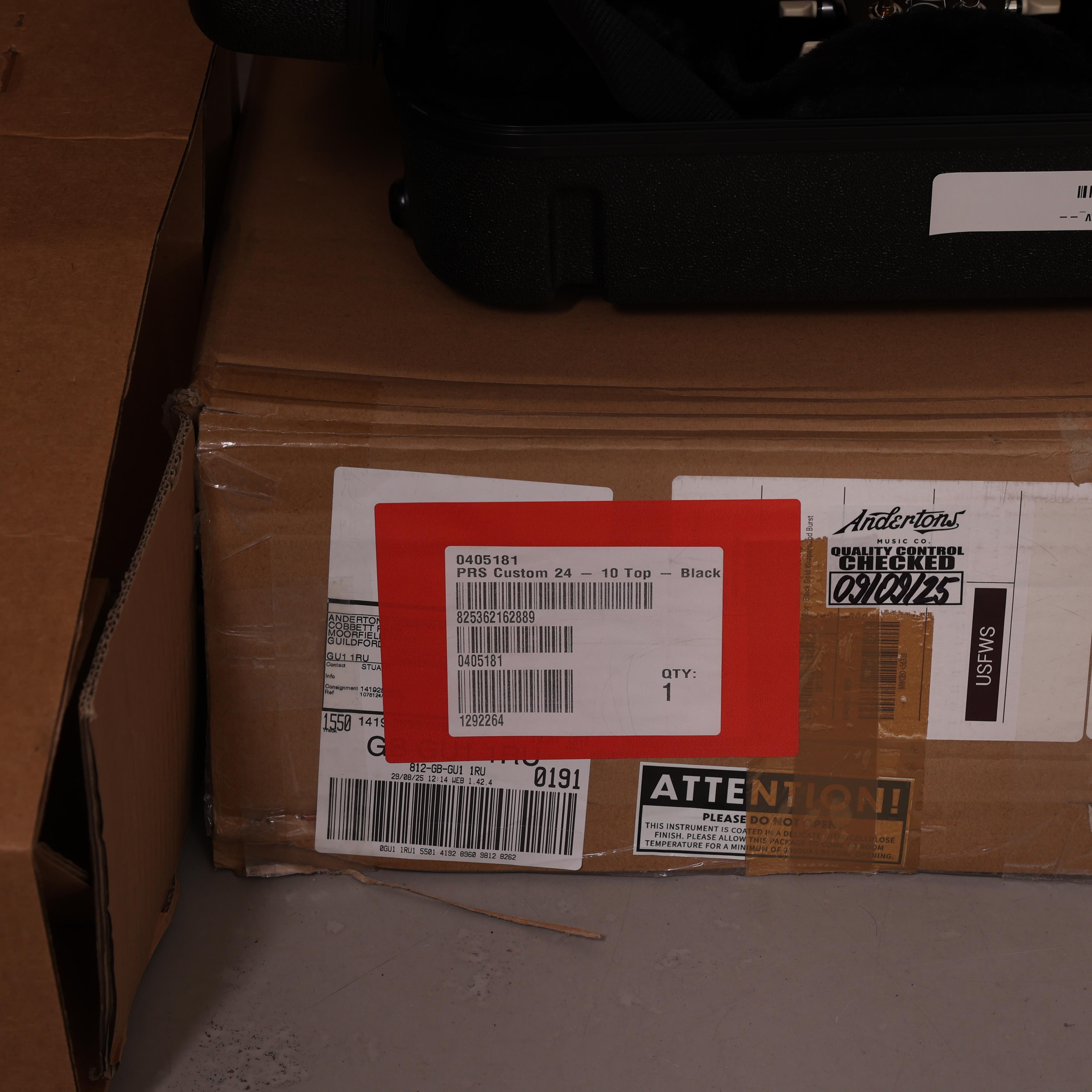 PRS Custom 24 10-Top Electric Guitar in Black Gold Burst - 0405181 (2).jpg