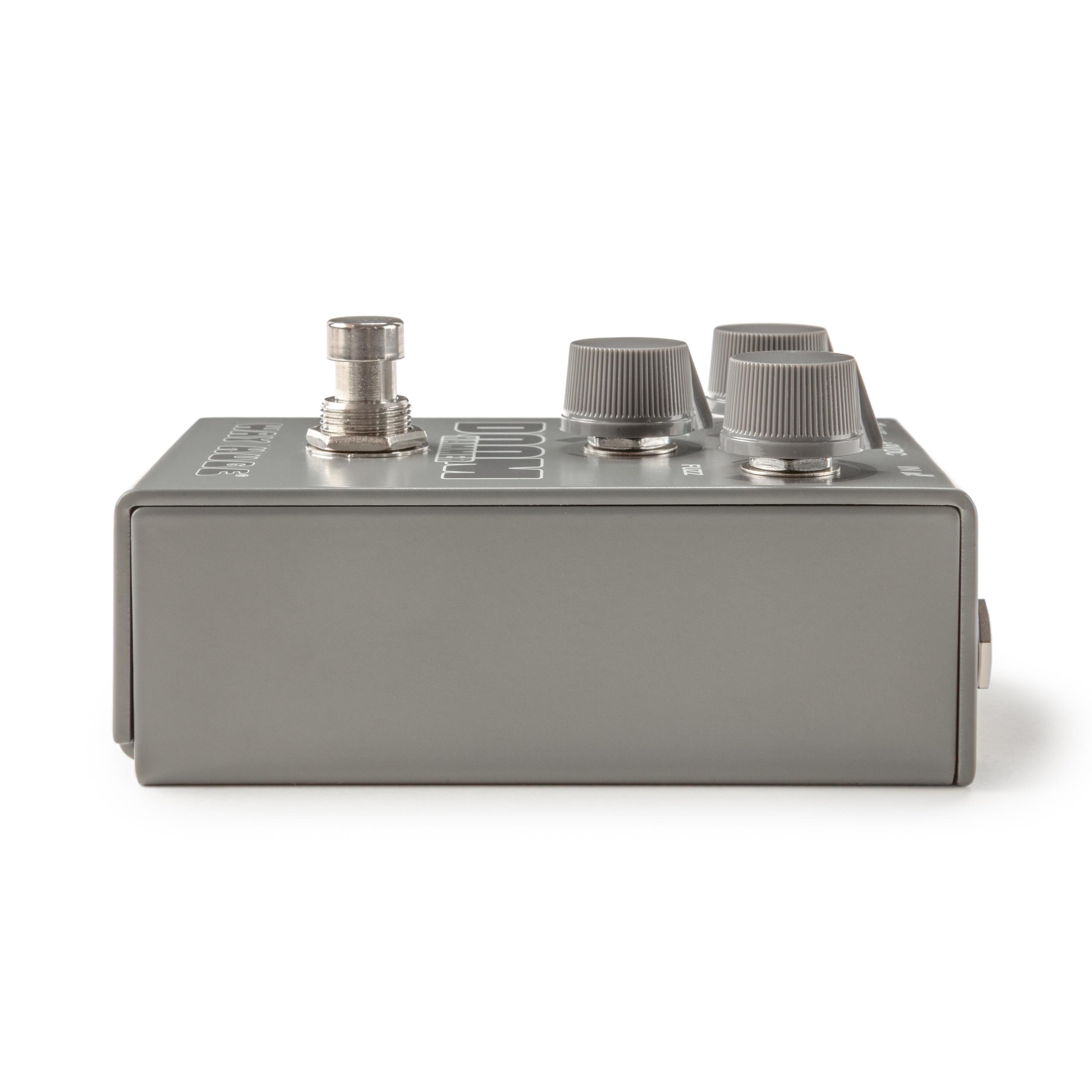 Way Huge Smalls Doom Hammer Fuzz Pedal - WM45.RGHT.jpg