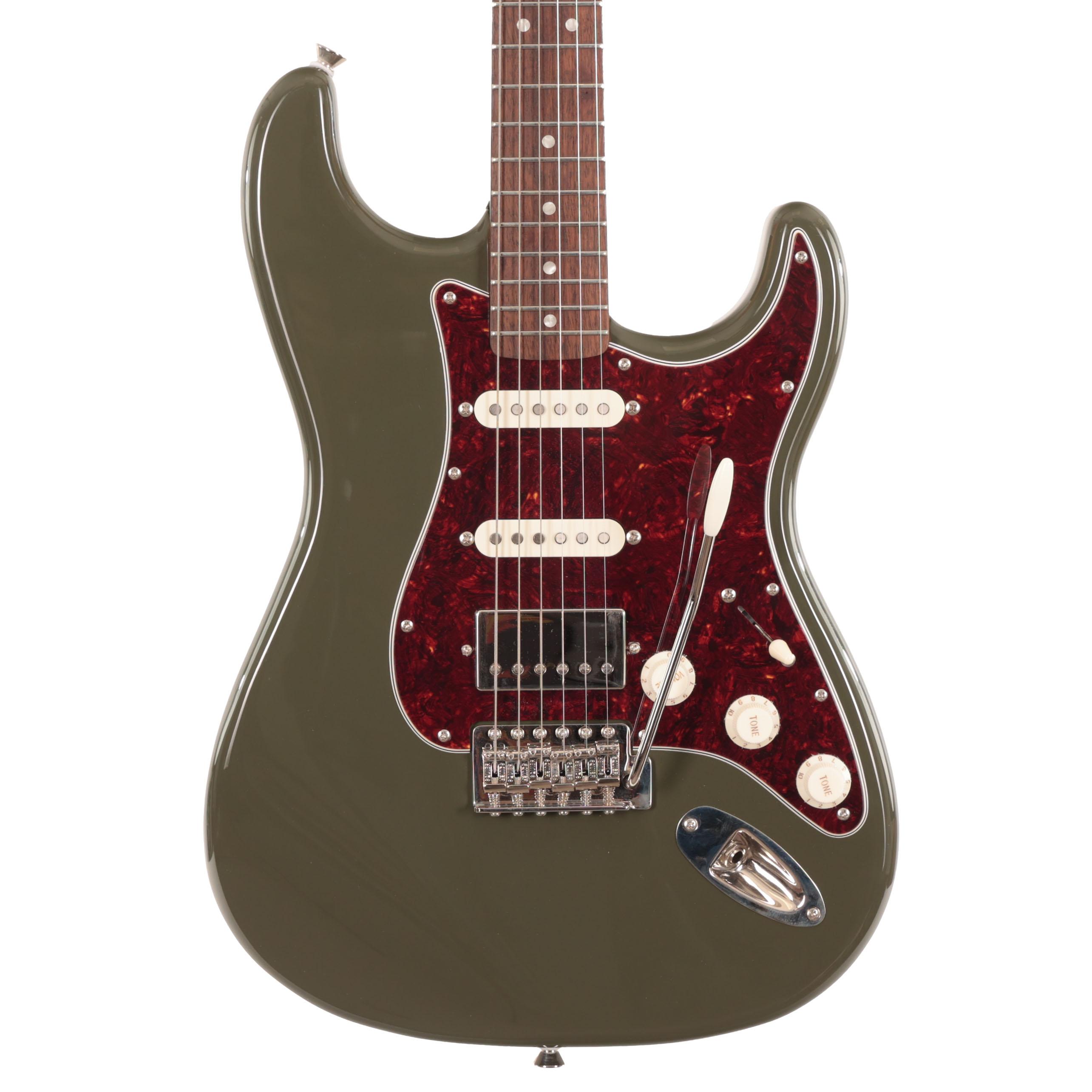 Squier Limited Edition Classic Vibe '60s Stratocaster HSS in Olive Green  - IMGL4818 (1).jpg