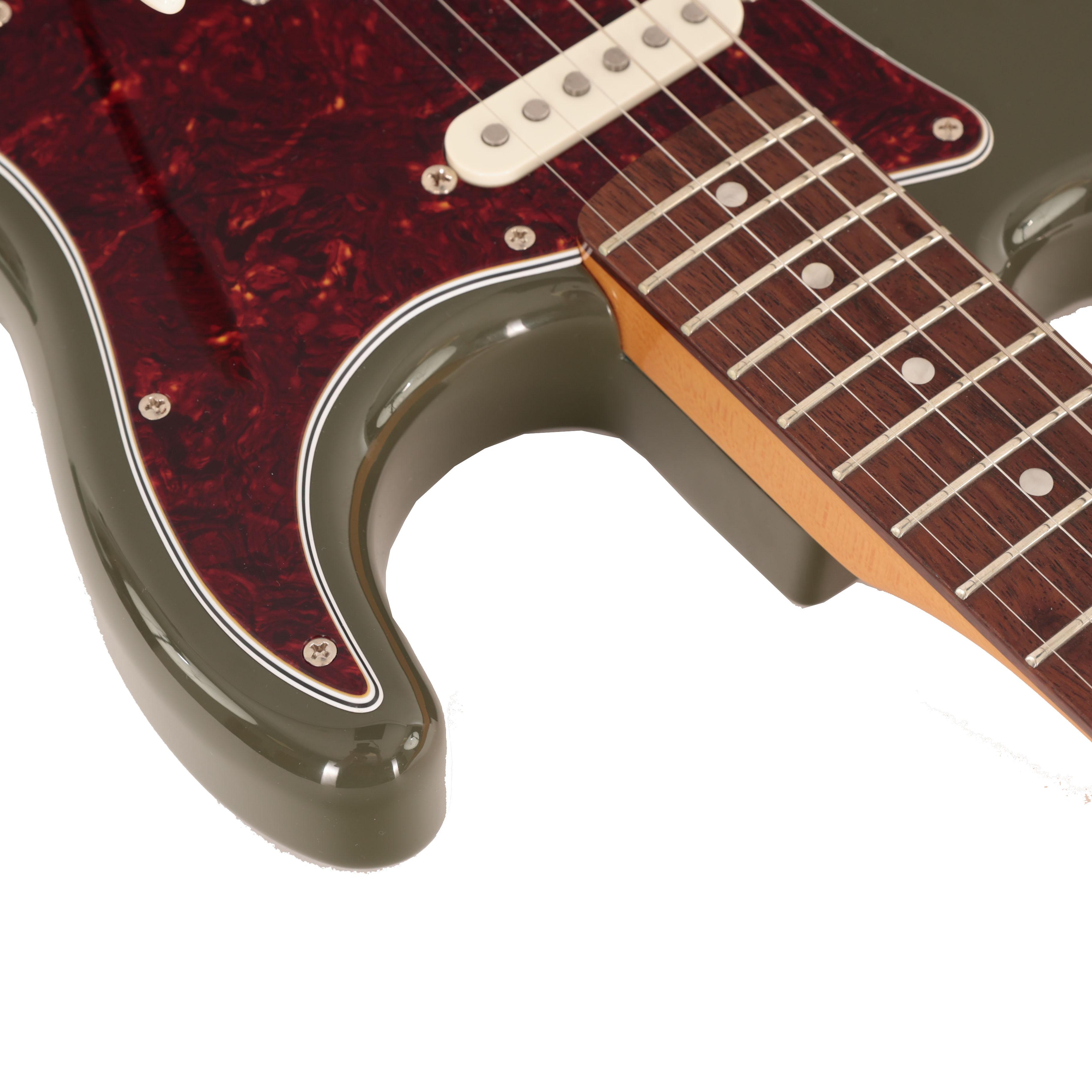 Squier Limited Edition Classic Vibe '60s Stratocaster HSS in Dark
