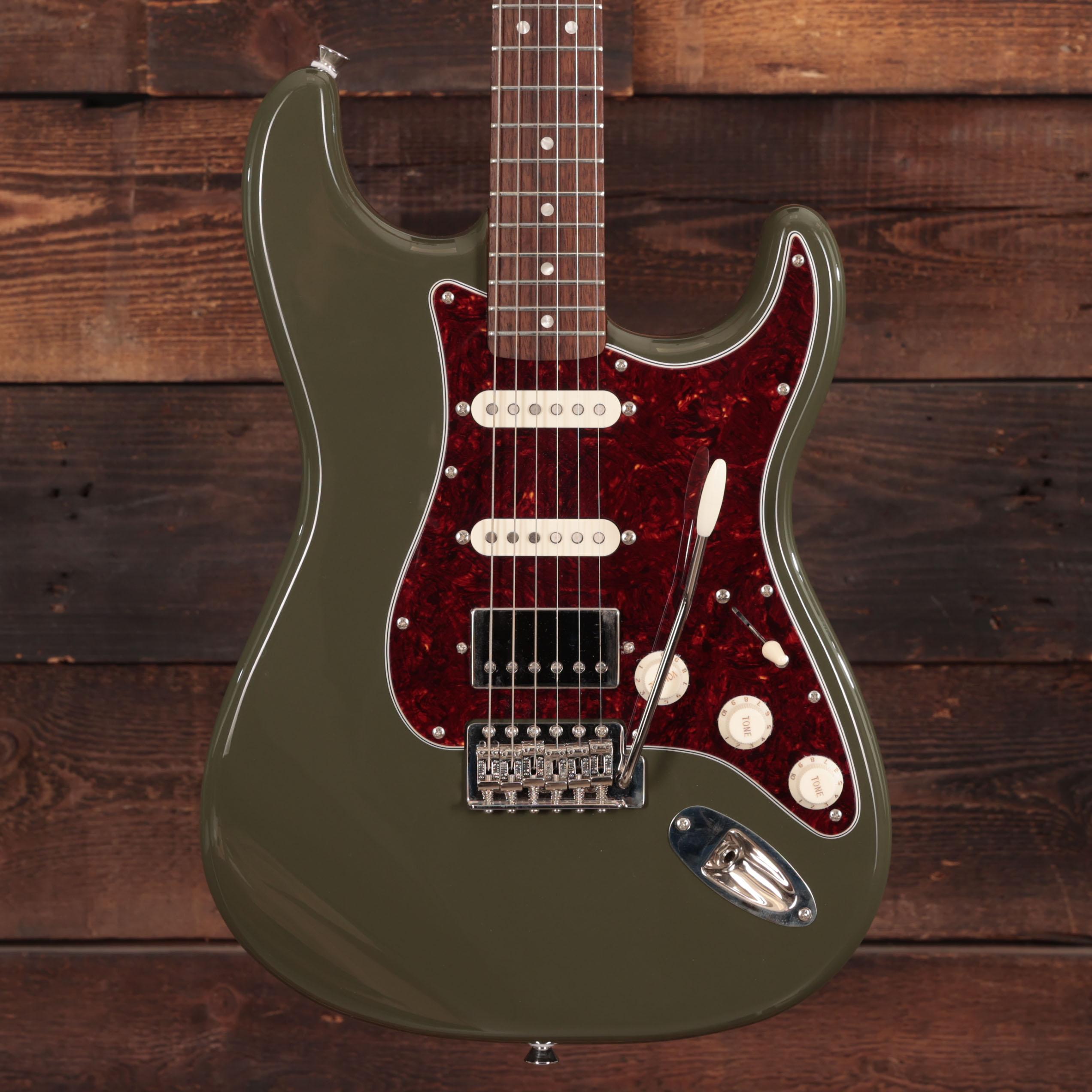 Squier Limited Edition Classic Vibe '60s Stratocaster HSS in Dark Olive Green  - IMGL4706.jpg