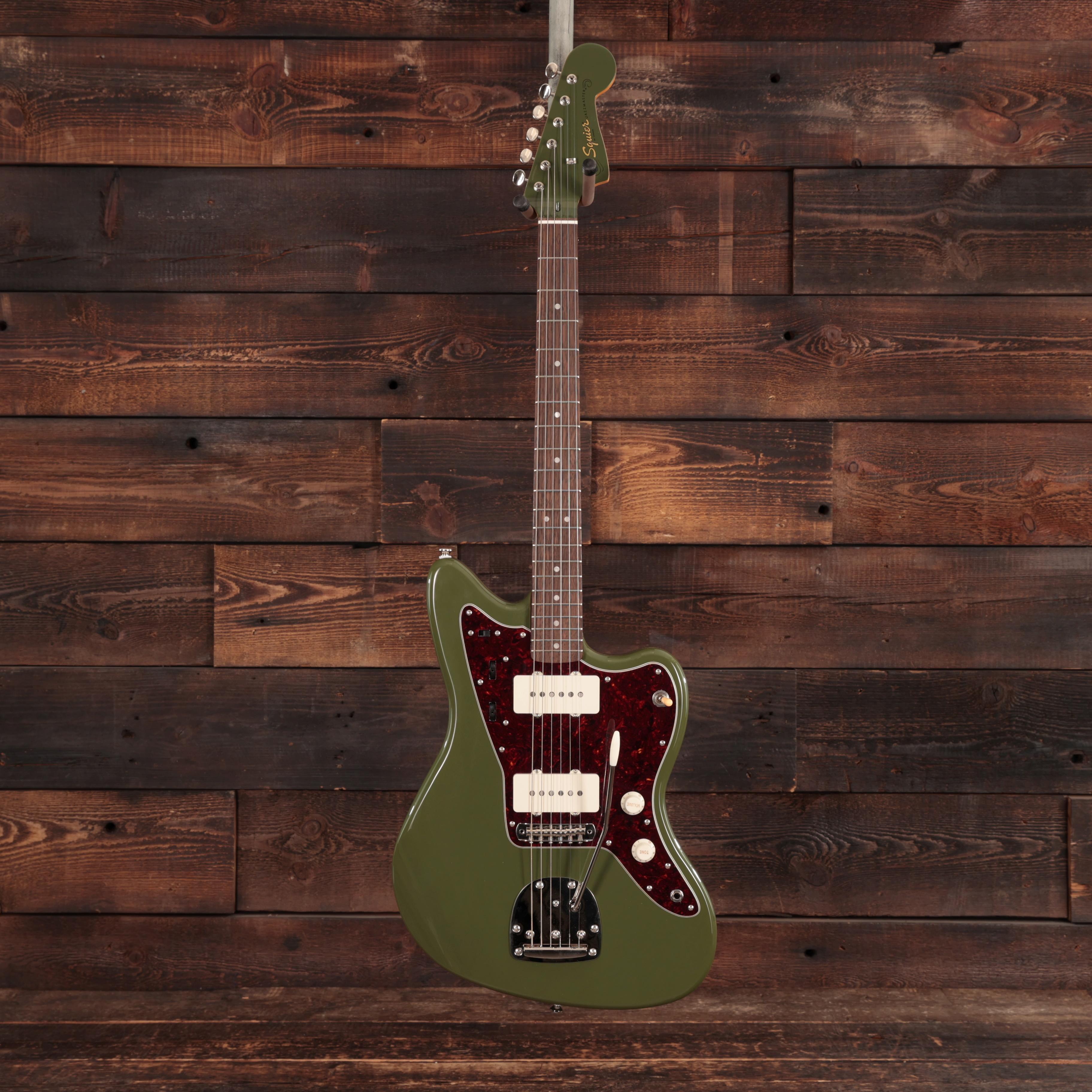 Squier Limited Edition Classic Vibe '60s Jazzmaster in Olive Green - IMGL4686.jpg