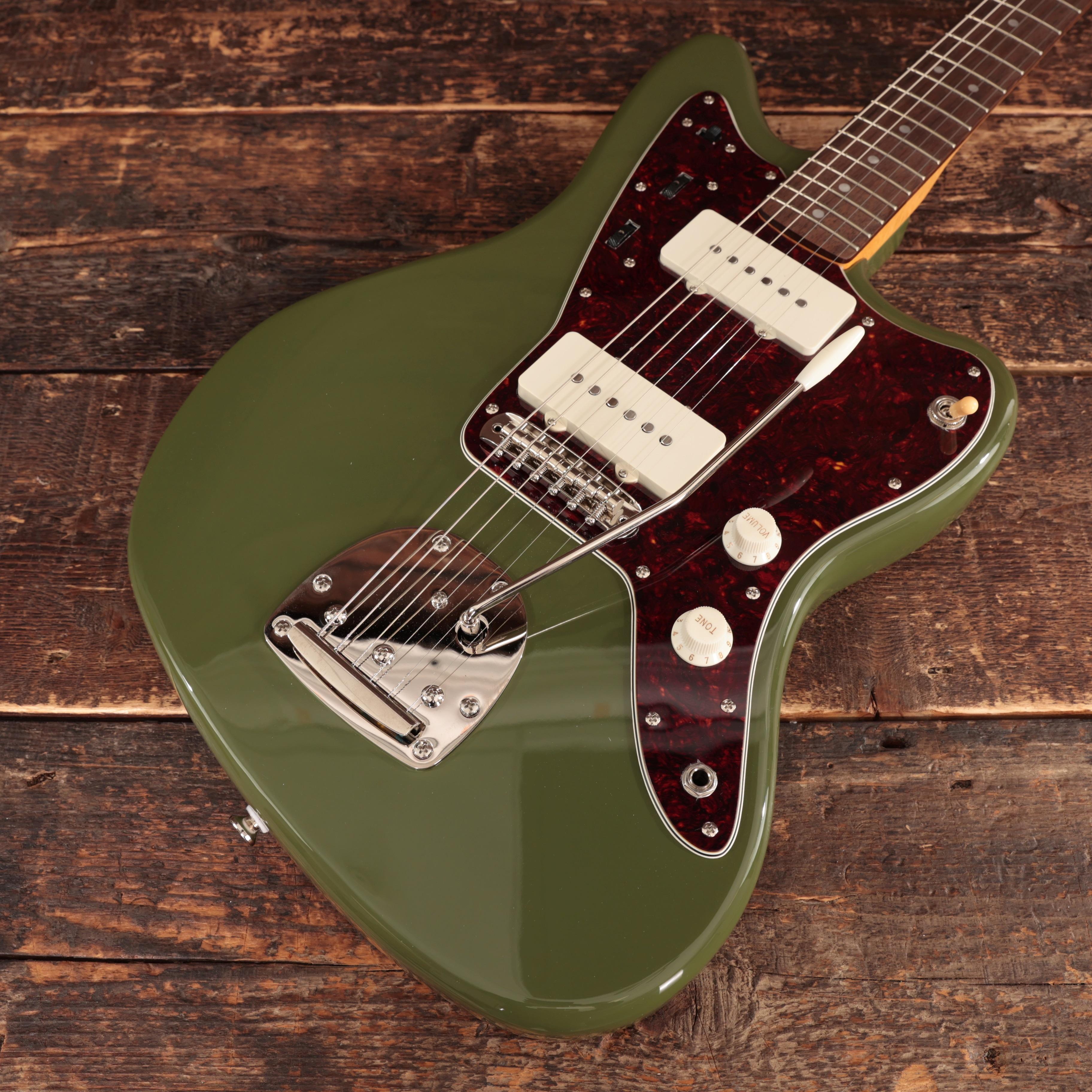 Squier Limited Edition Classic Vibe '60s Jazzmaster in Olive Green
