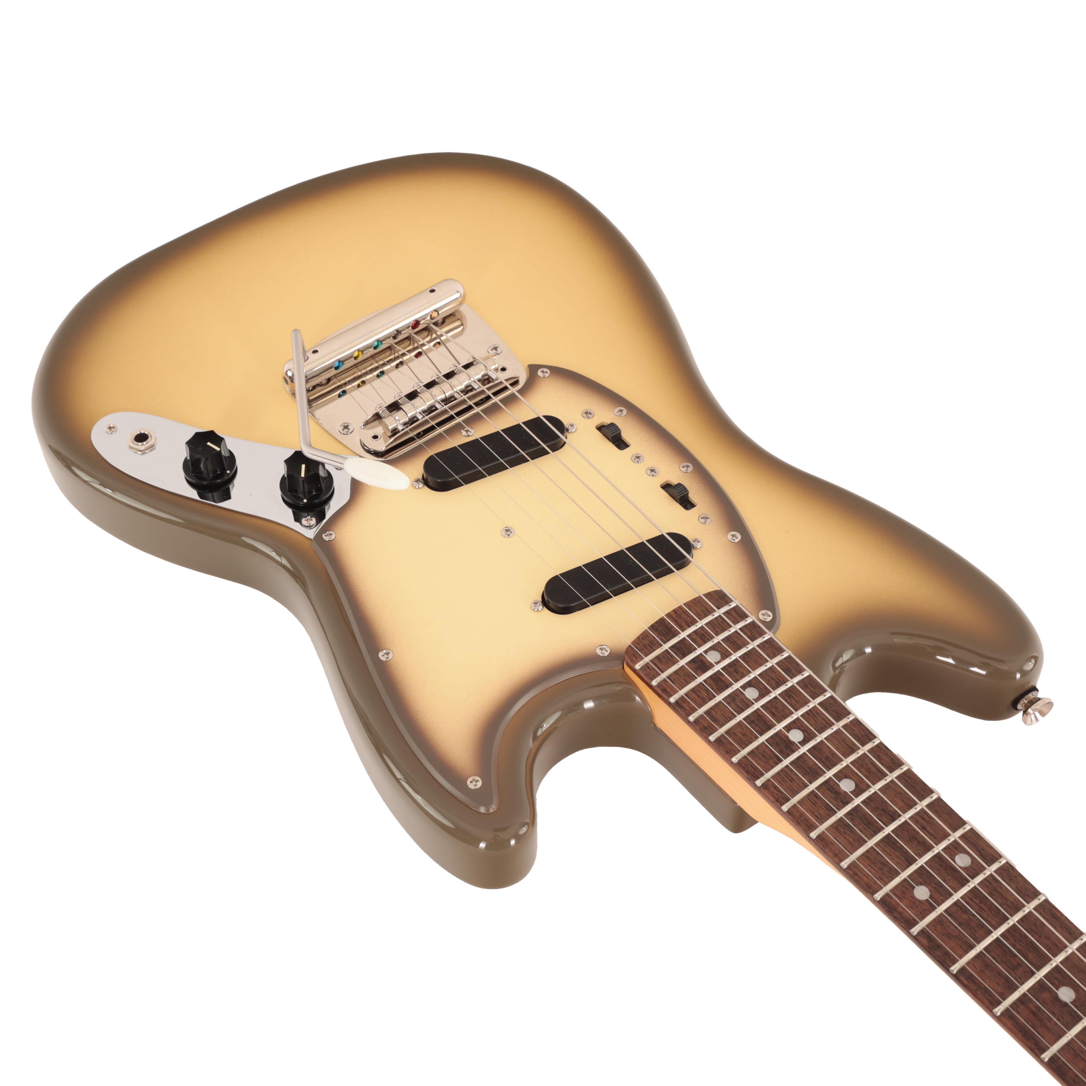 Squier Limited Edition Classic Vibe '60s Mustang in Antigua - IMGL4814.jpg