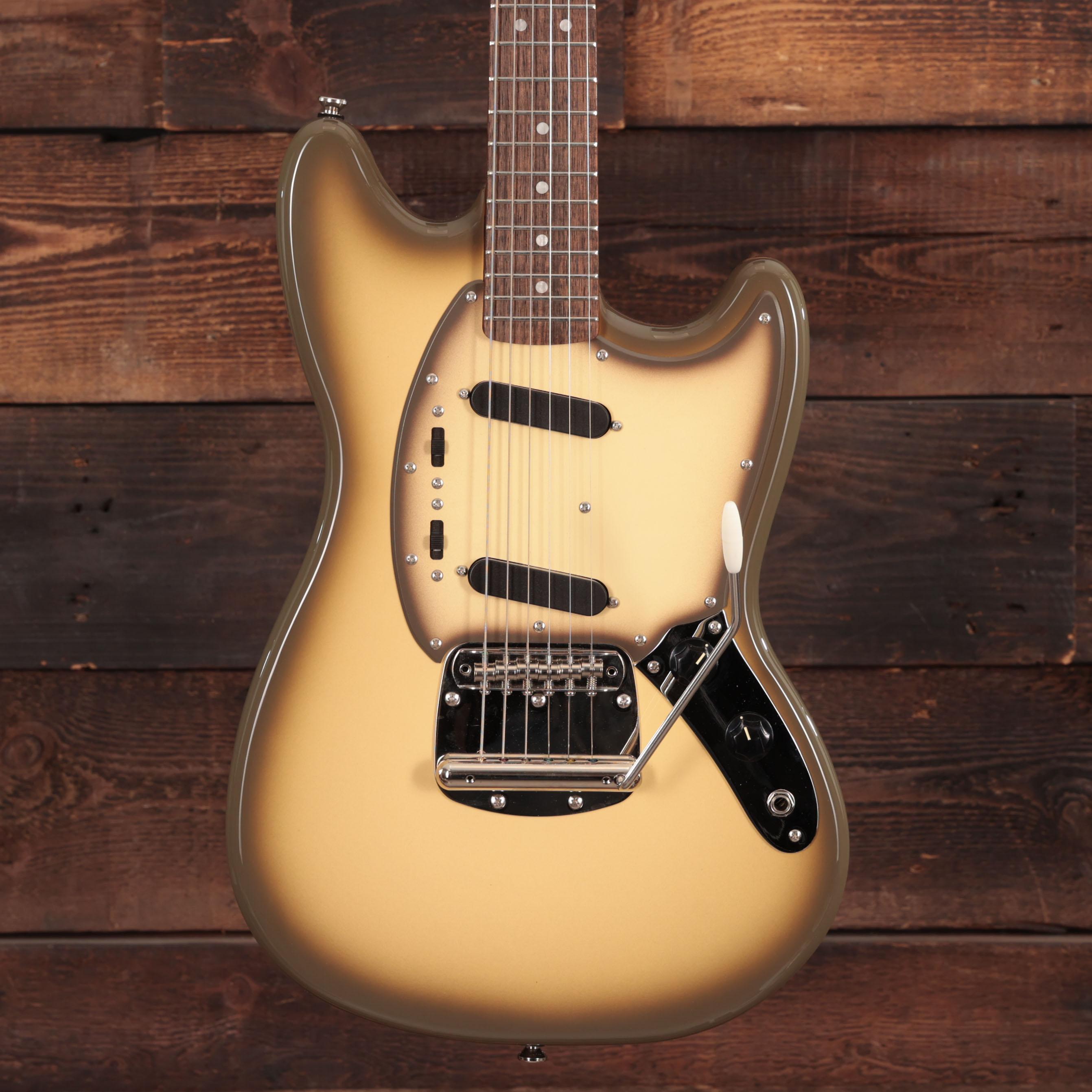 Squier Limited Edition Classic Vibe '60s Mustang in Antigua