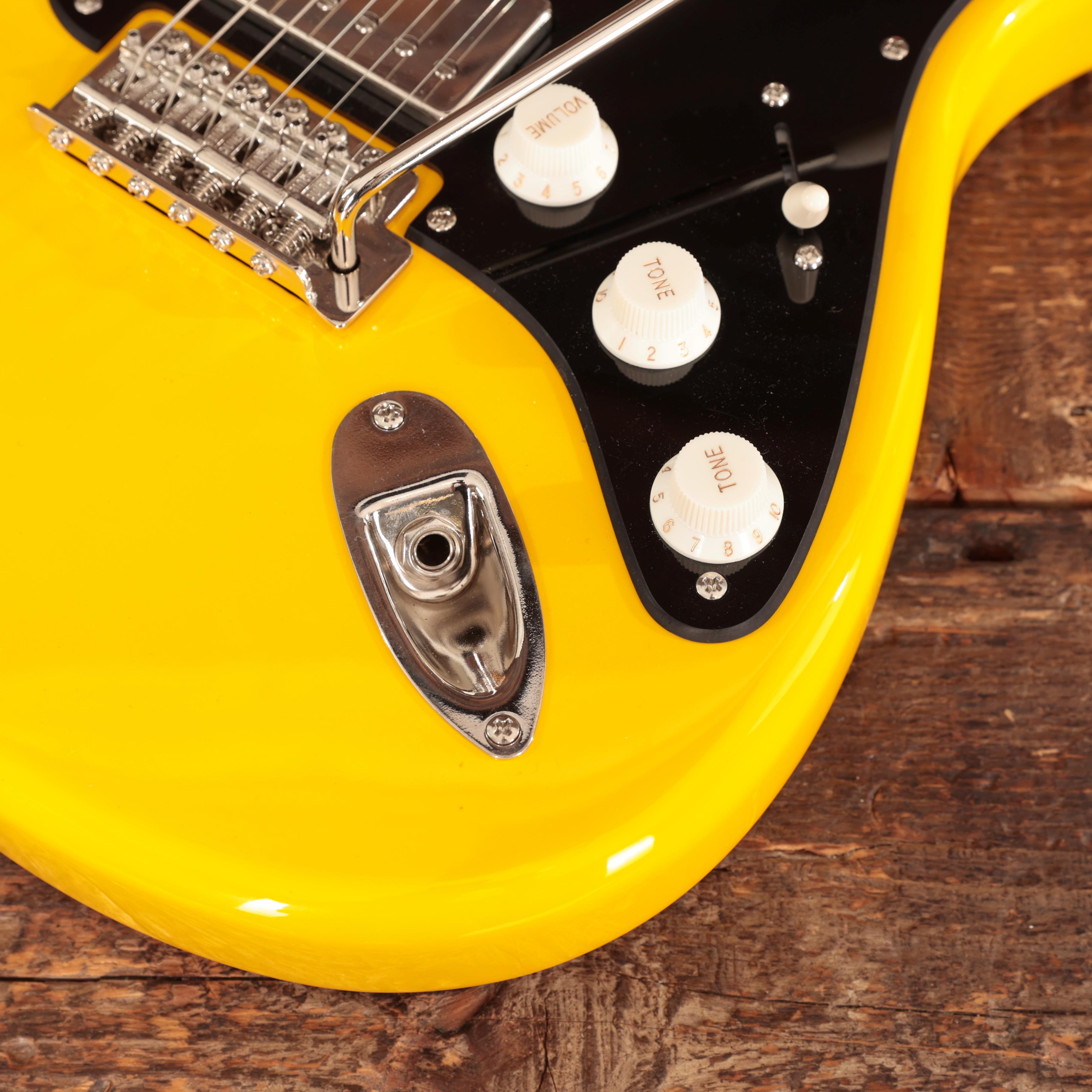 Squier Limited Edition Classic Vibe '50s Stratocaster HSS in Graffiti Yellow  - IMGL4722 (1).jpg
