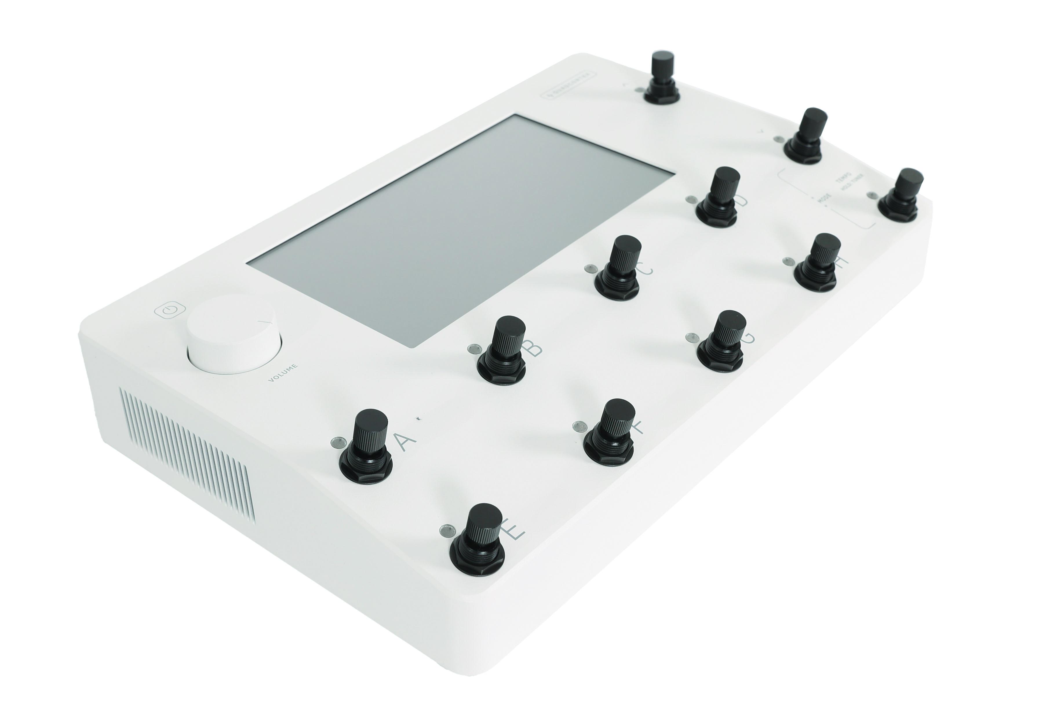 Neural DSP Quad Cortex QC Digital Effects Processor and Amp Modeller in Black and White - IMGL0848.jpg