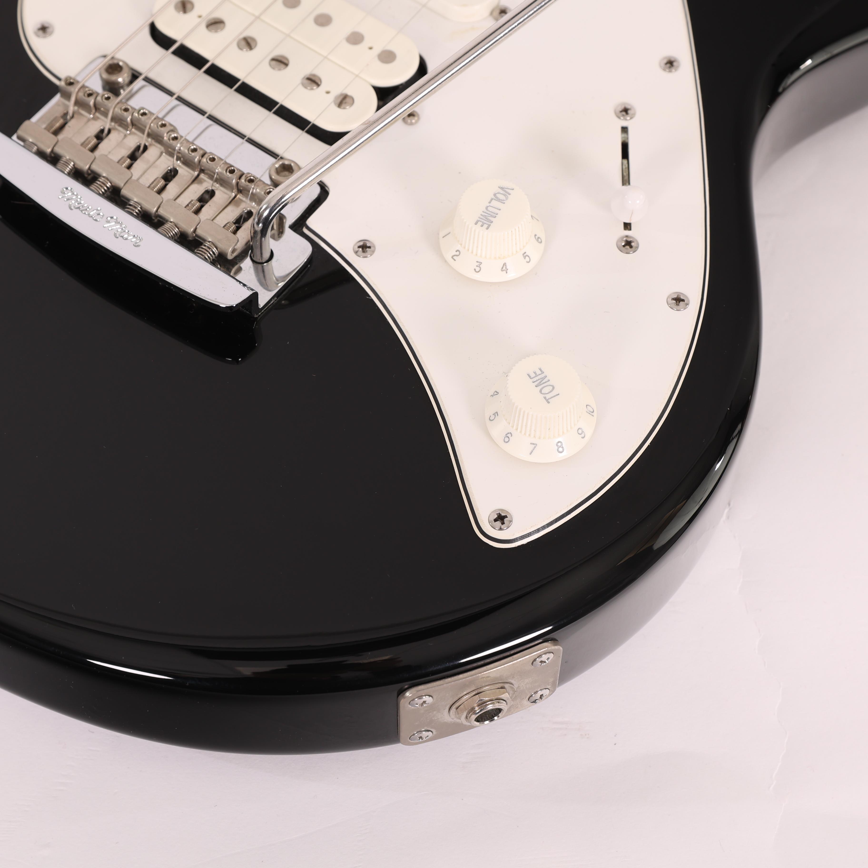 Second Hand Music Man Silhouette Electric Guitar 113 - SH-141-5113 (11).jpg