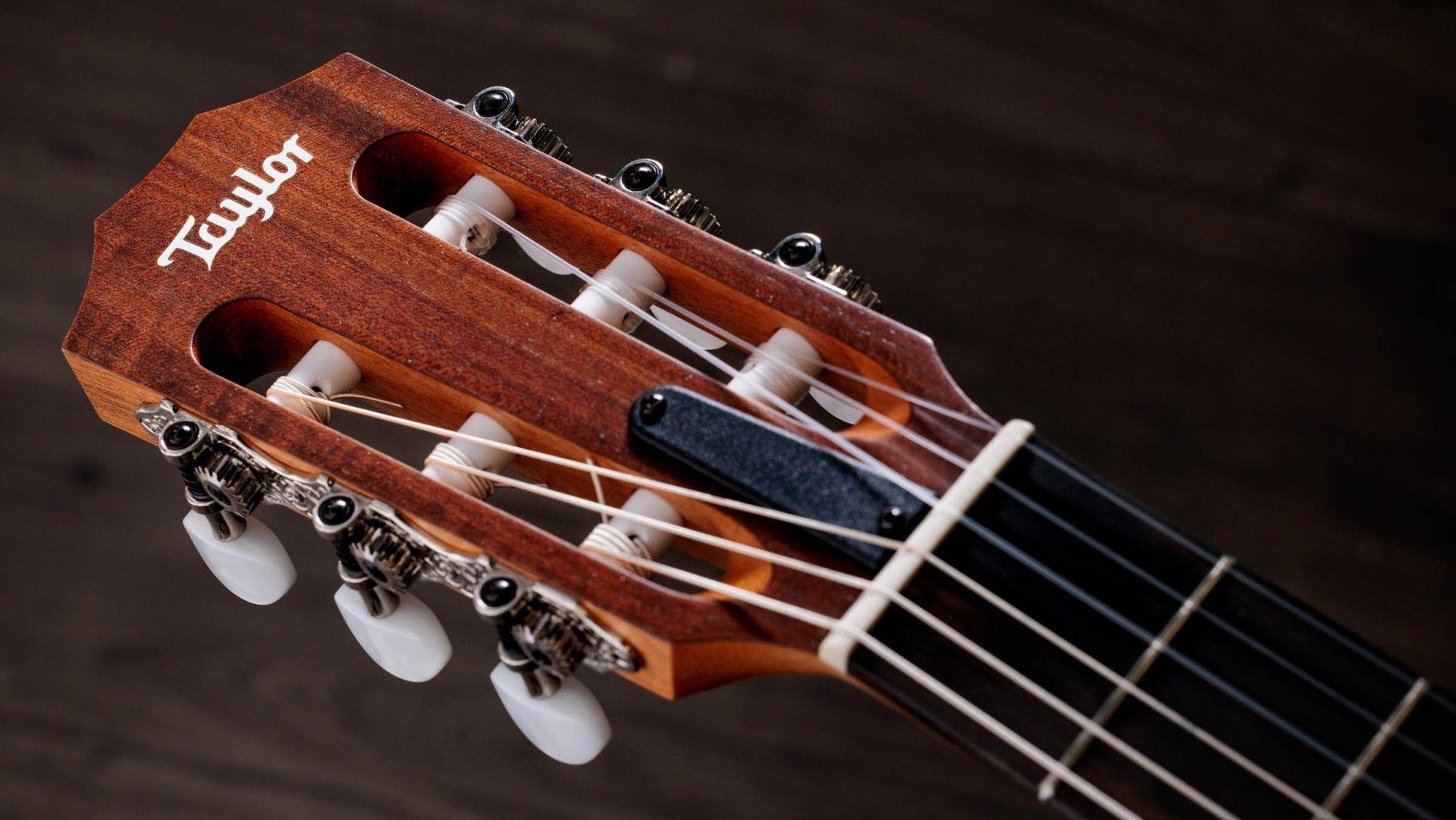B Stock : Taylor Academy Series 12e-N Nylon String - Walnut Back & Sides with Torrefied Spruce 001 - Taylor-Academy-12e-N-2209223132-gallery-09-2023.jpg