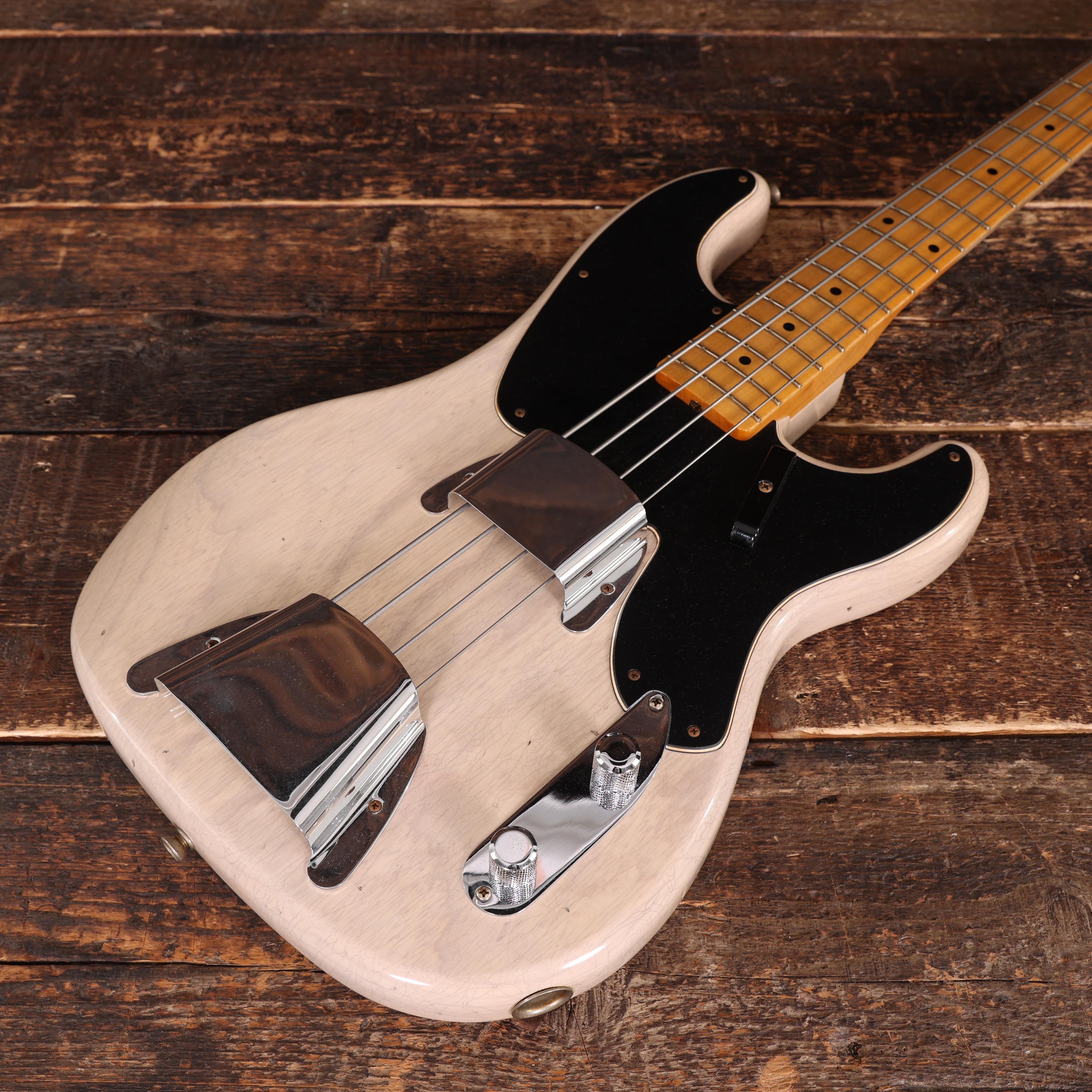 Fender Custom Shop '54 Precision Bass Journeyman Relic in Aged Opaque White Blonde - CZ581767 (9).JPG